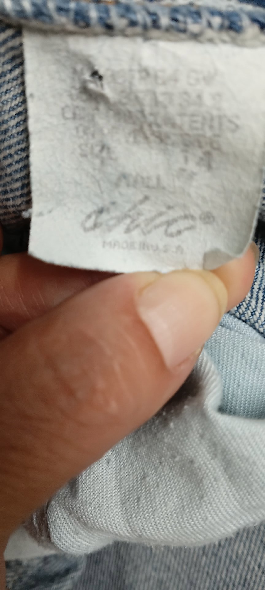 Chic Blue Denim Mom Jeans – Size 14, CHIC, 14, Excellent condition — preloved on SilentSale®