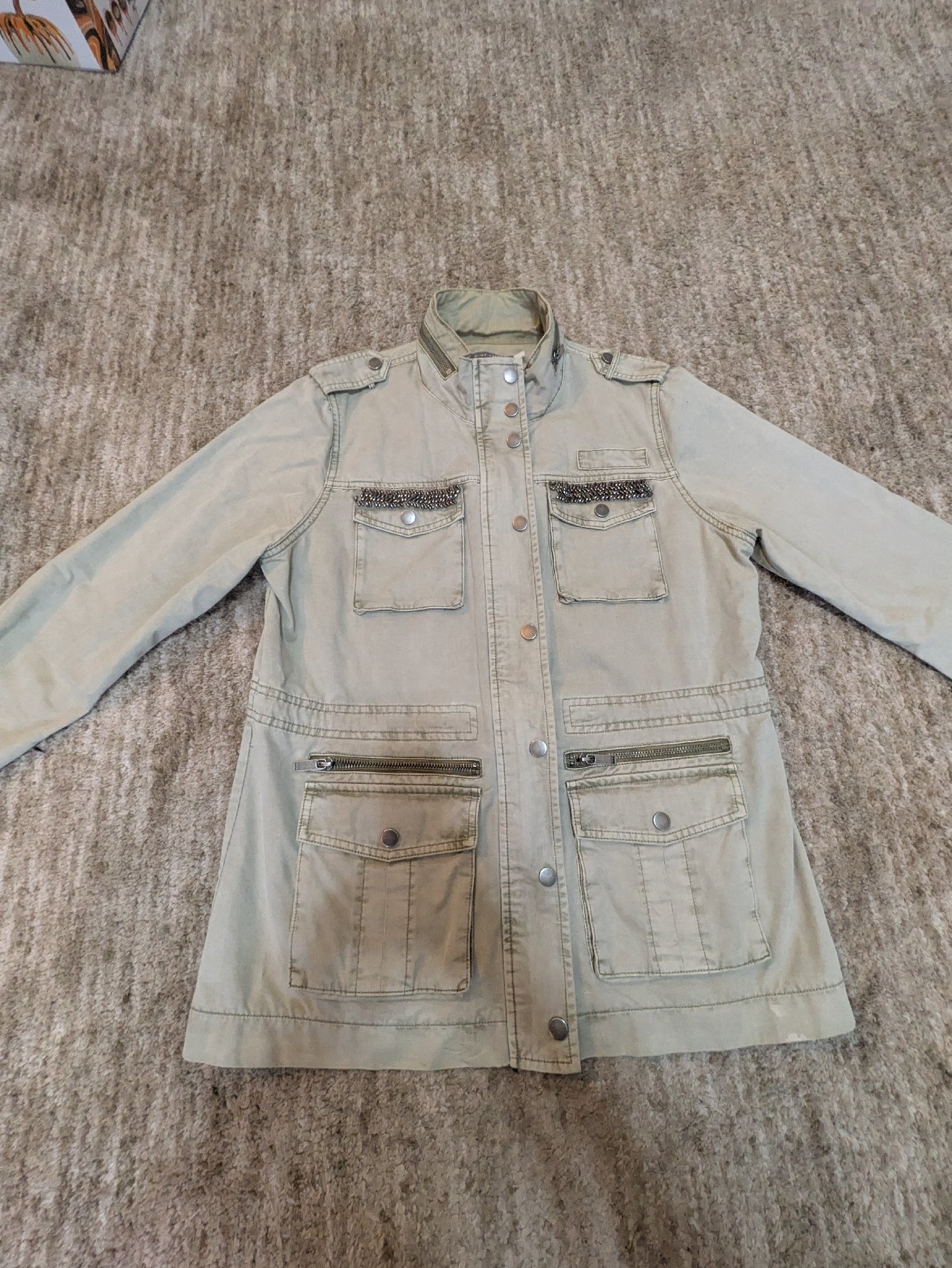 Mint Velvet Khaki Utility Jacket – Size 12, Mint Velvet, 12, Excellent condition — preloved on SilentSale®