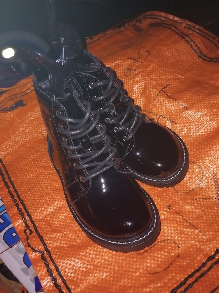 Kids Black Patent Leather Lace-Up Ankle Boots, TU, 8, New condition — preloved on SilentSale®