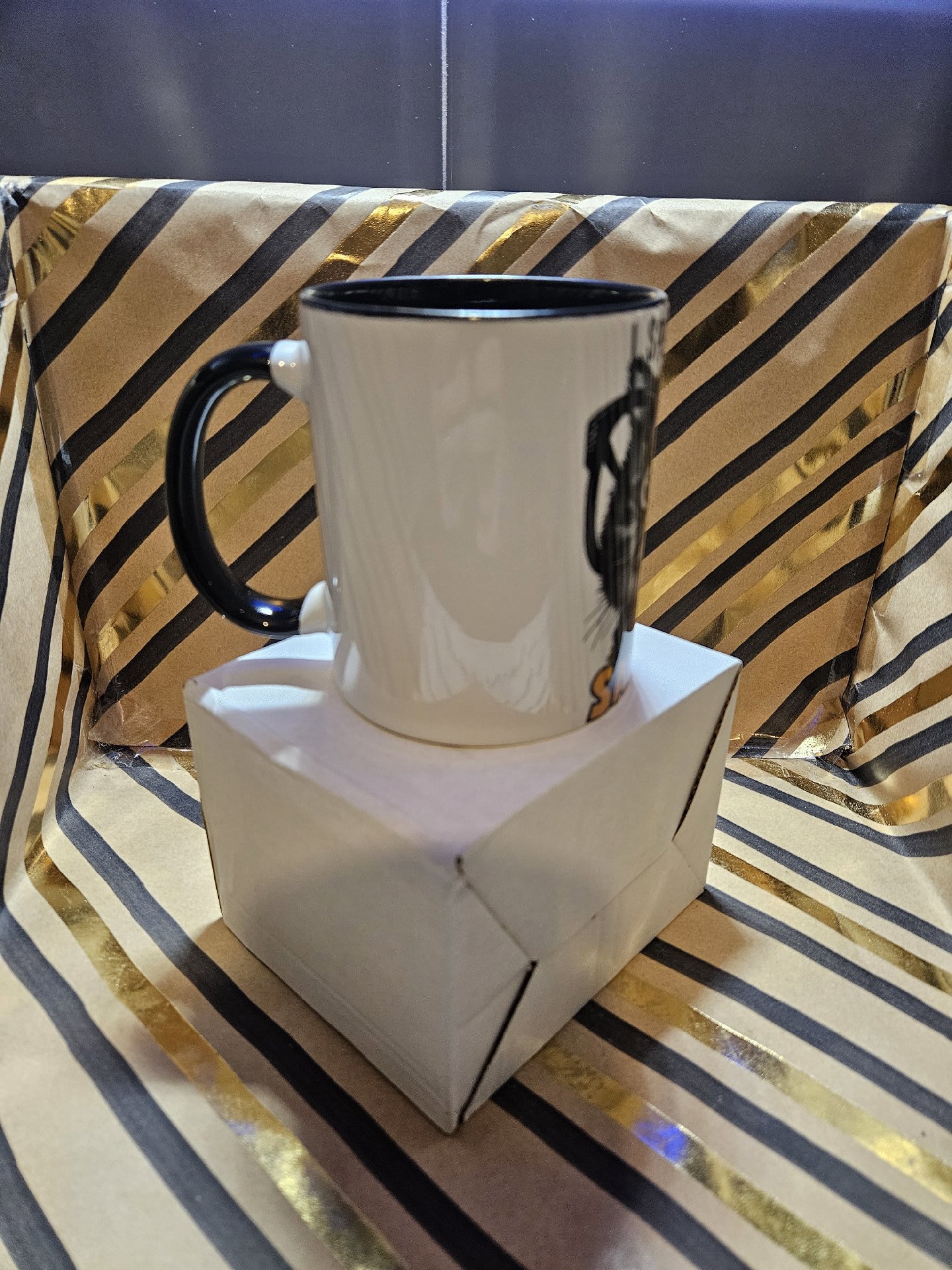 Novelty Cat Sarcasm Mug with Glasses Design, Unbranded, One Size, New condition — preloved on SilentSale®