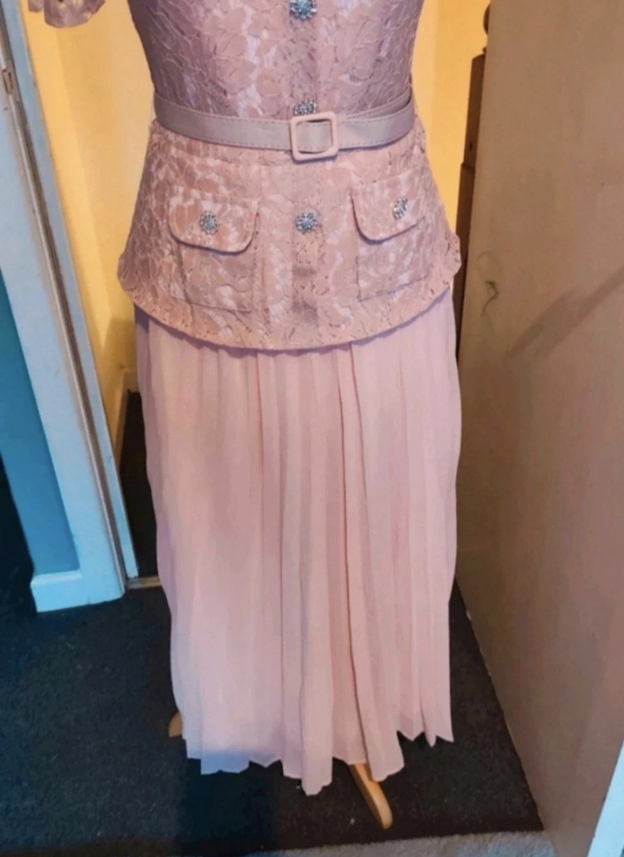 Pink Lace Pleated Midi Dress with Belt and White Collar, ellystore, 10, Excellent condition — preloved on SilentSale®
