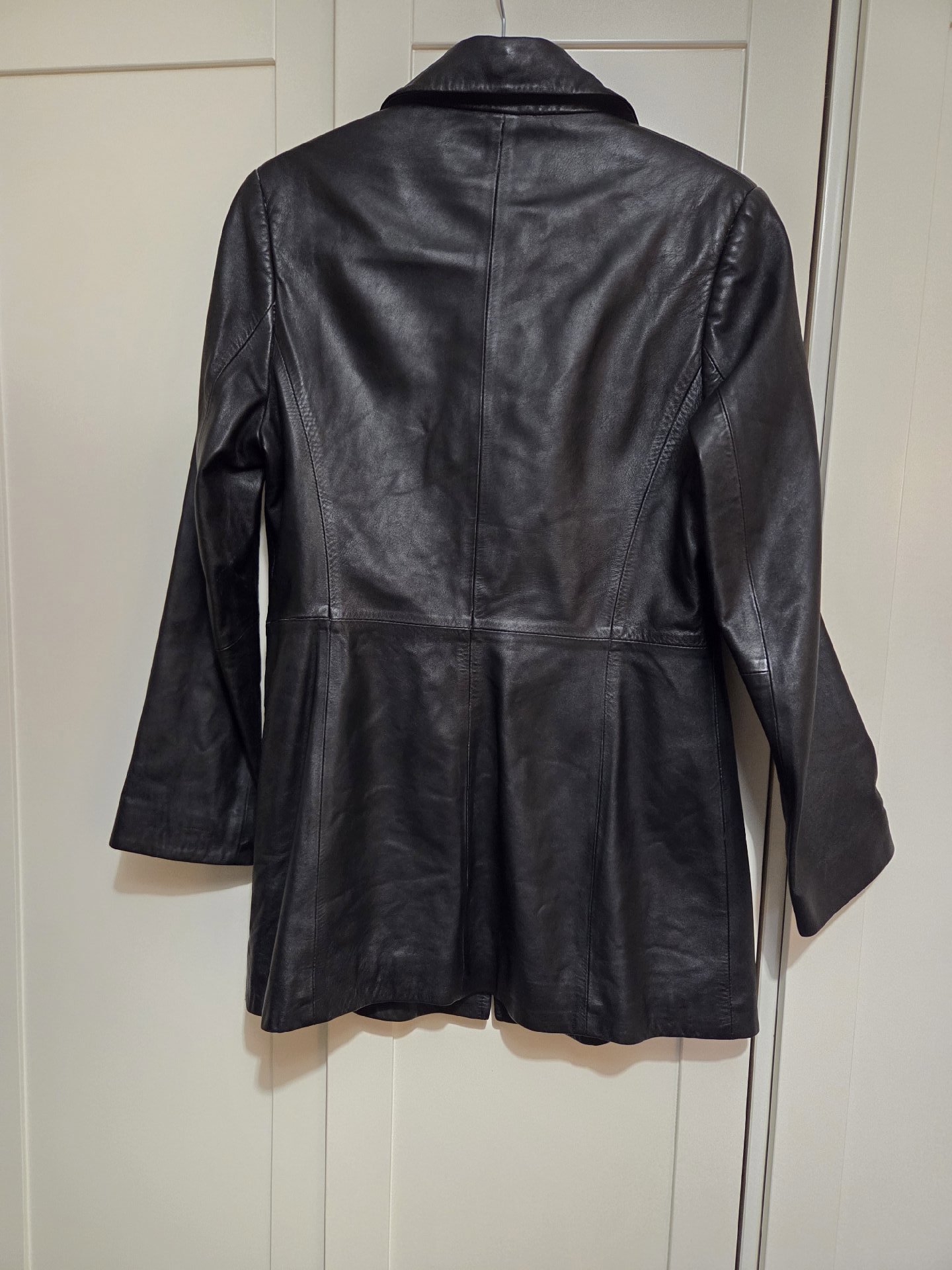 Marks & Spencer Black Leather Longline Jacket – Size 10, Marks & Spencer, S (50-52cm), Excellent condition — preloved on SilentSale®