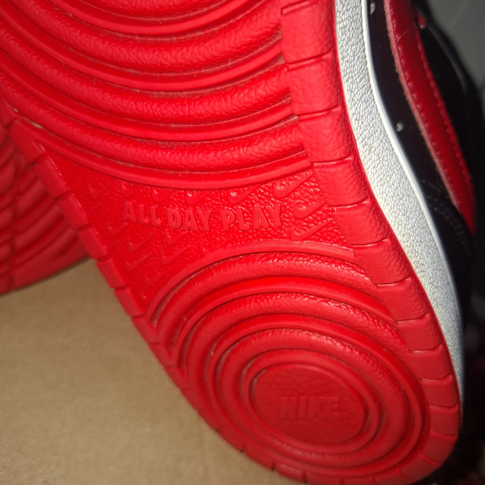 Nike Red and Black Air Force 1 Low Trainers – UK 5, Nike, 5, Excellent condition — preloved on SilentSale®