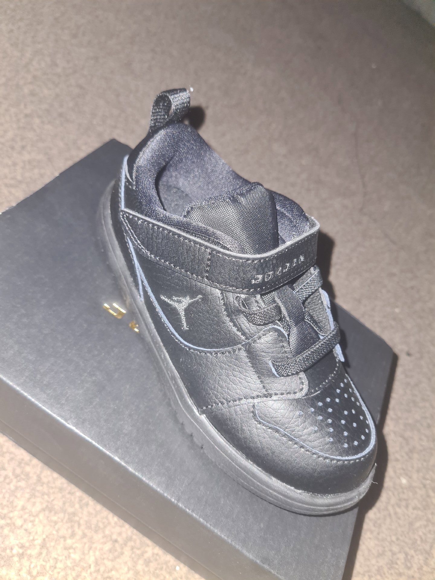Jordan Court Connect Low Black Toddlers' Trainers – UK 10C, Jordan, 9.5, Excellent condition — preloved on SilentSale®
