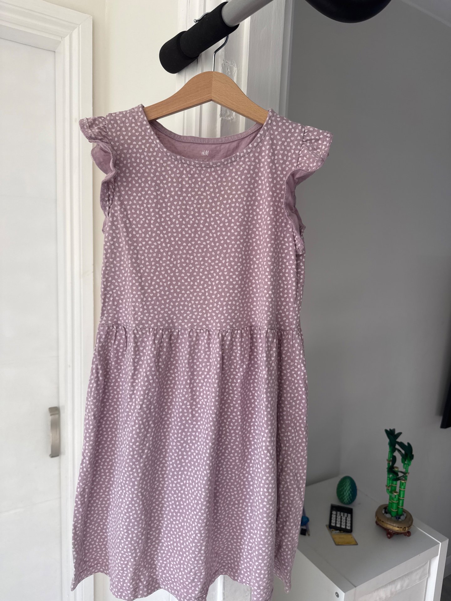 Purple Polka Dot Sleeveless Dress – Size 7-8Y, H&M, 7-8 years, Excellent condition — preloved on SilentSale®