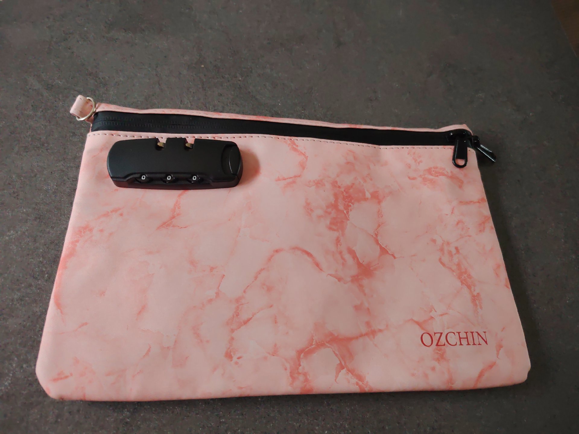 Storage  Travel Bag, Ozchin, One Size, New condition — preloved on SilentSale®