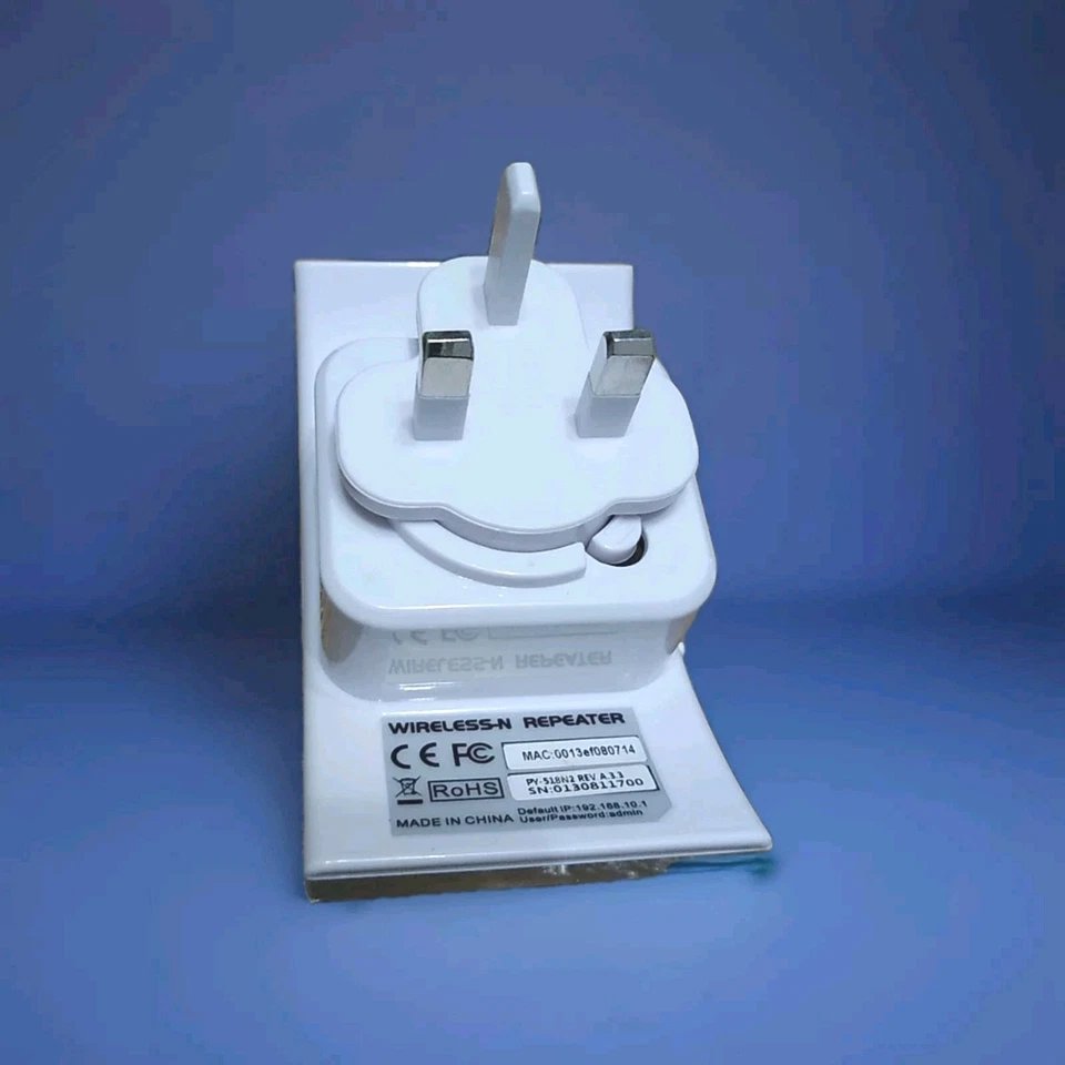 Wireless-N WiFi Repeater Plug Adapter, Wirelles N, One Size, New condition — preloved on SilentSale®