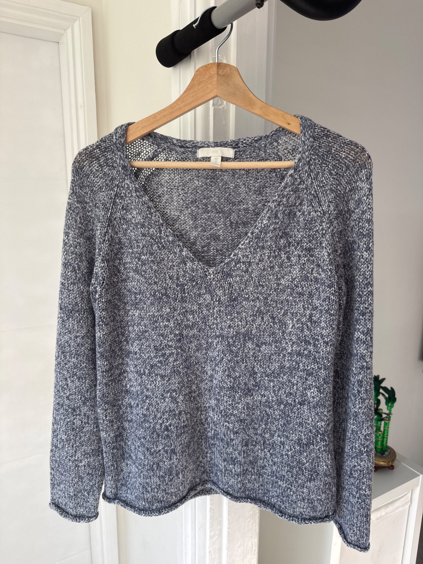 Grey Knitted V-Neck Jumper, H&M, S, Excellent condition — preloved on SilentSale®