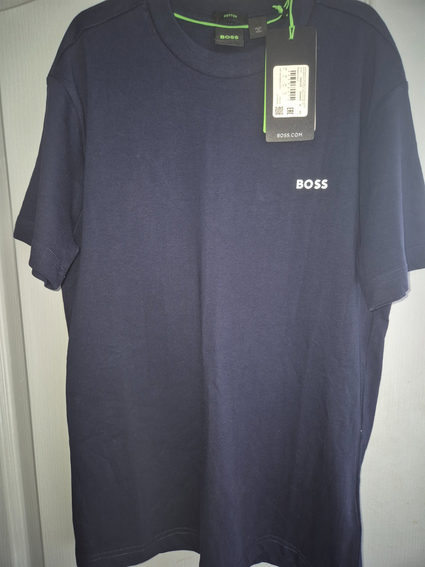 Boss Navy Cotton T-Shirt – Size S, Boss, S, New condition — preloved on SilentSale®