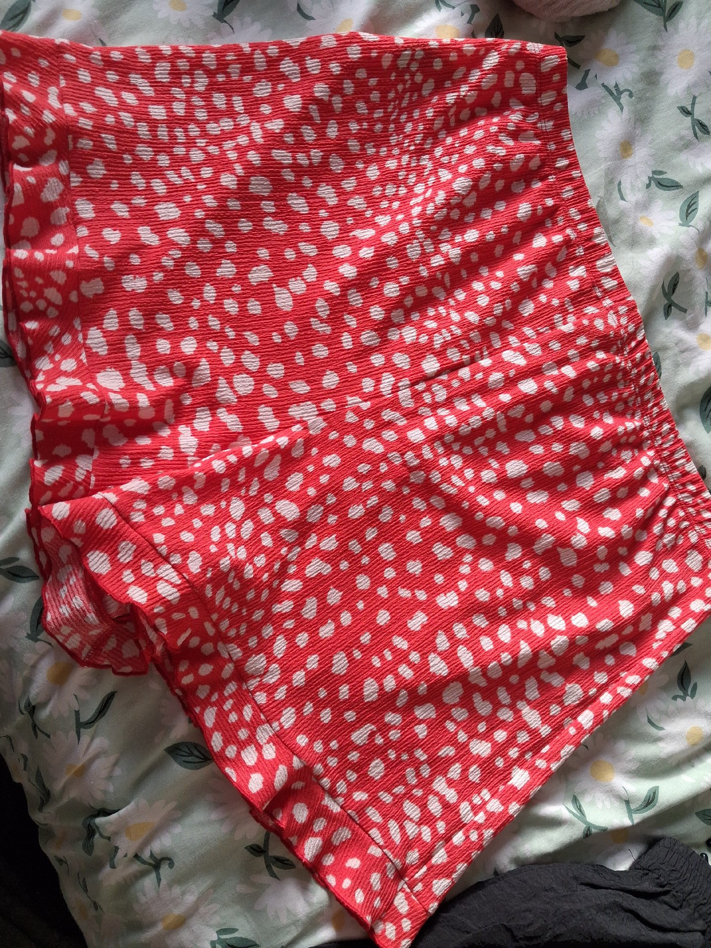 George Red Spot Print Shorts – Size 20, George, 20, Excellent condition — preloved on SilentSale®