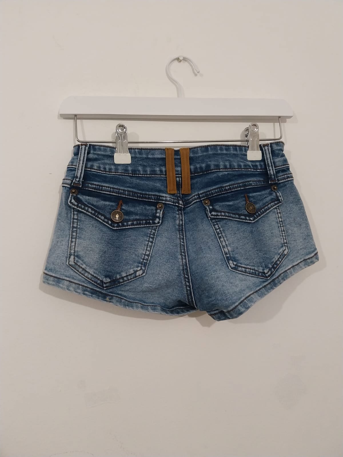 Edikted Shorts, Edikted, XS, Excellent condition — preloved on SilentSale®