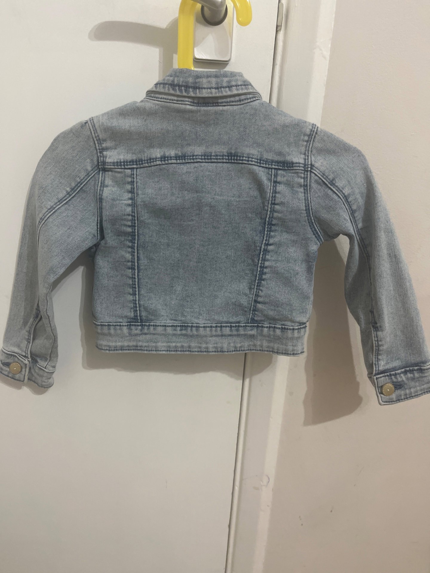 Le Chic Girls Denim Jacket , Le Chic, 3 years, Like New condition — preloved on SilentSale®