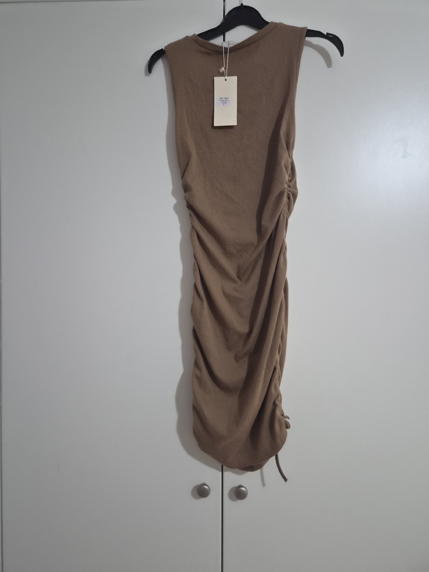 Taupe Ruched Sleeveless Midi Dress – Size 16, Unbranded, 16, Excellent condition — preloved on SilentSale®