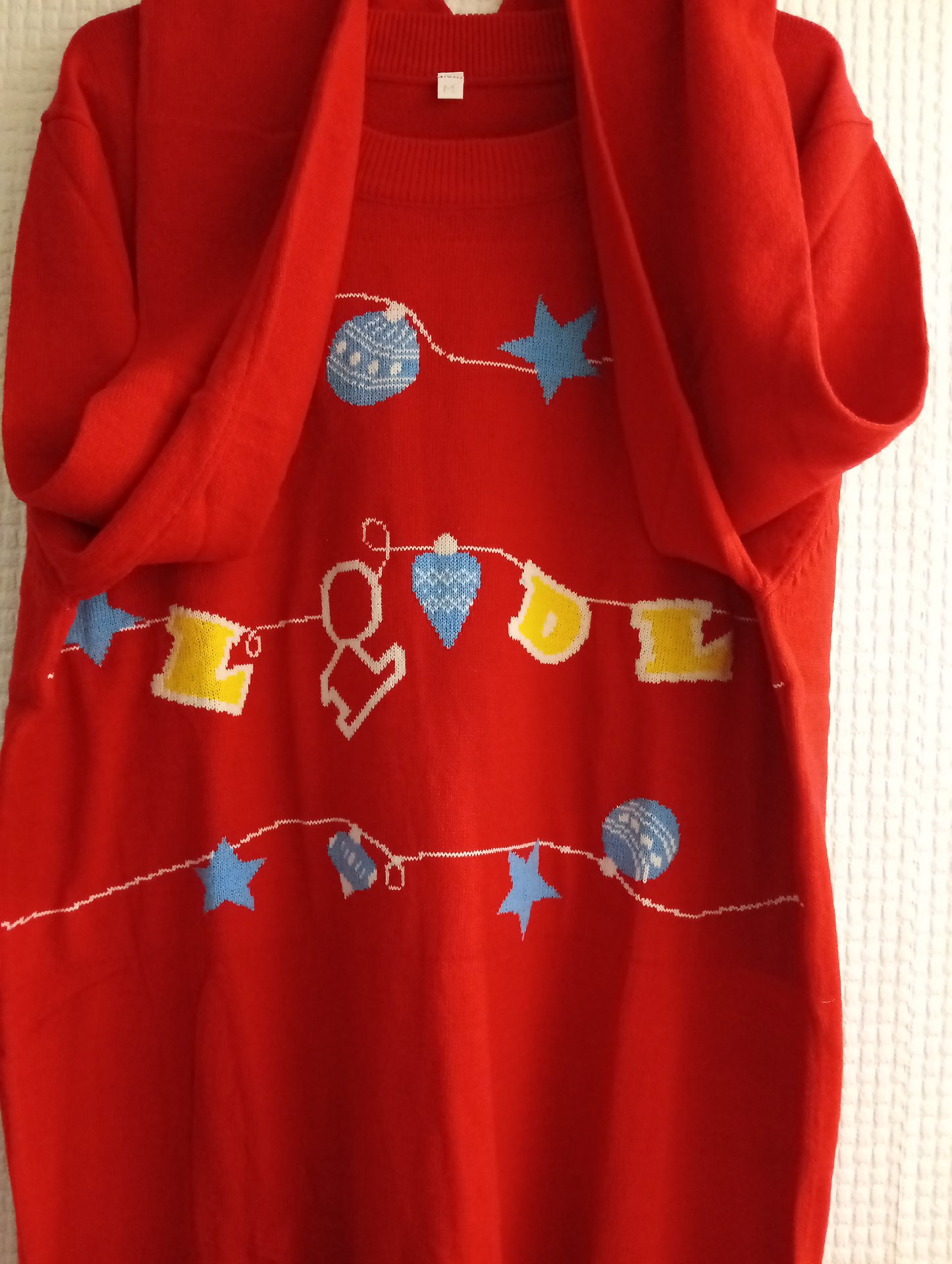 Mens Red Christmas Jumper with Blue Stars and Baubles, Unbranded, M, New condition — preloved on SilentSale®