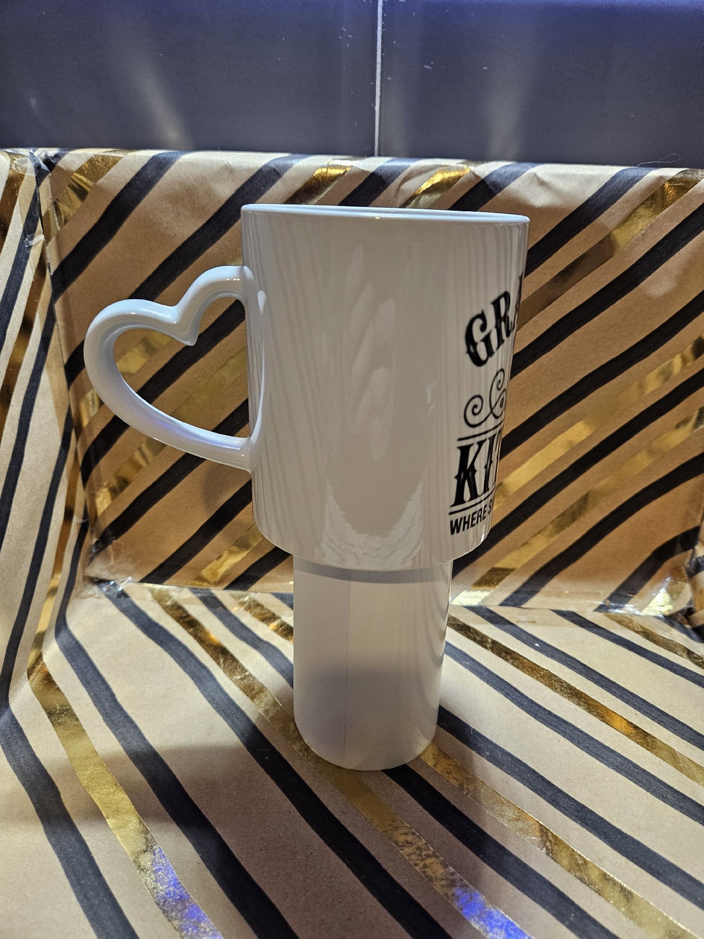 Grandma's Kitchen White Ceramic Mug with Heart Handle, Unbranded, One Size, New condition — preloved on SilentSale®