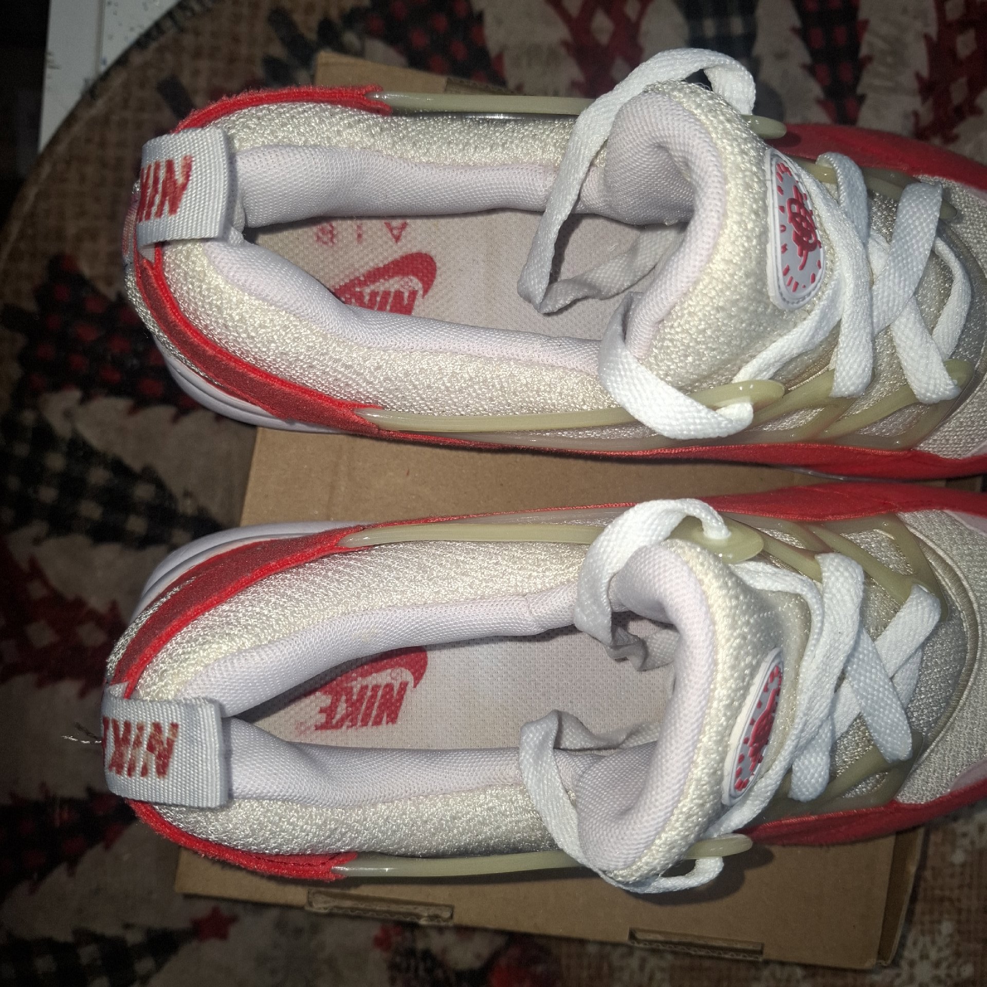Nike Huarache Trainers – Red and Cream, Nike, 9, Good condition — preloved on SilentSale®