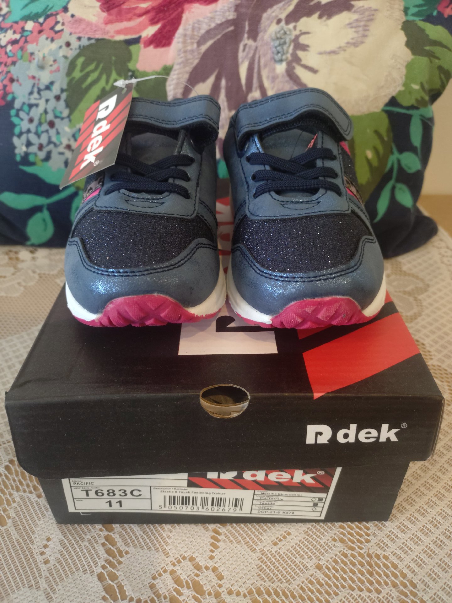 Rdek Girls Navy Blue Glitter Trainers with Leopard Print – UK 11, Rdek, 11, New condition — preloved on SilentSale®