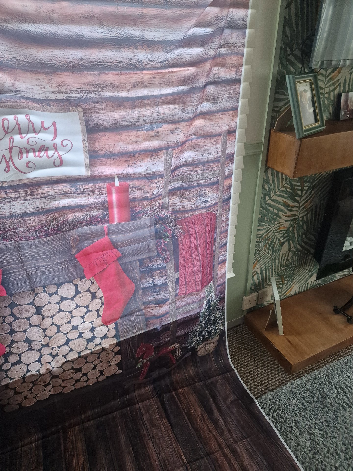 Merry Christmas  Backdrop 5ft x 7ft, Amazon, Extra Large, New condition — preloved on SilentSale®