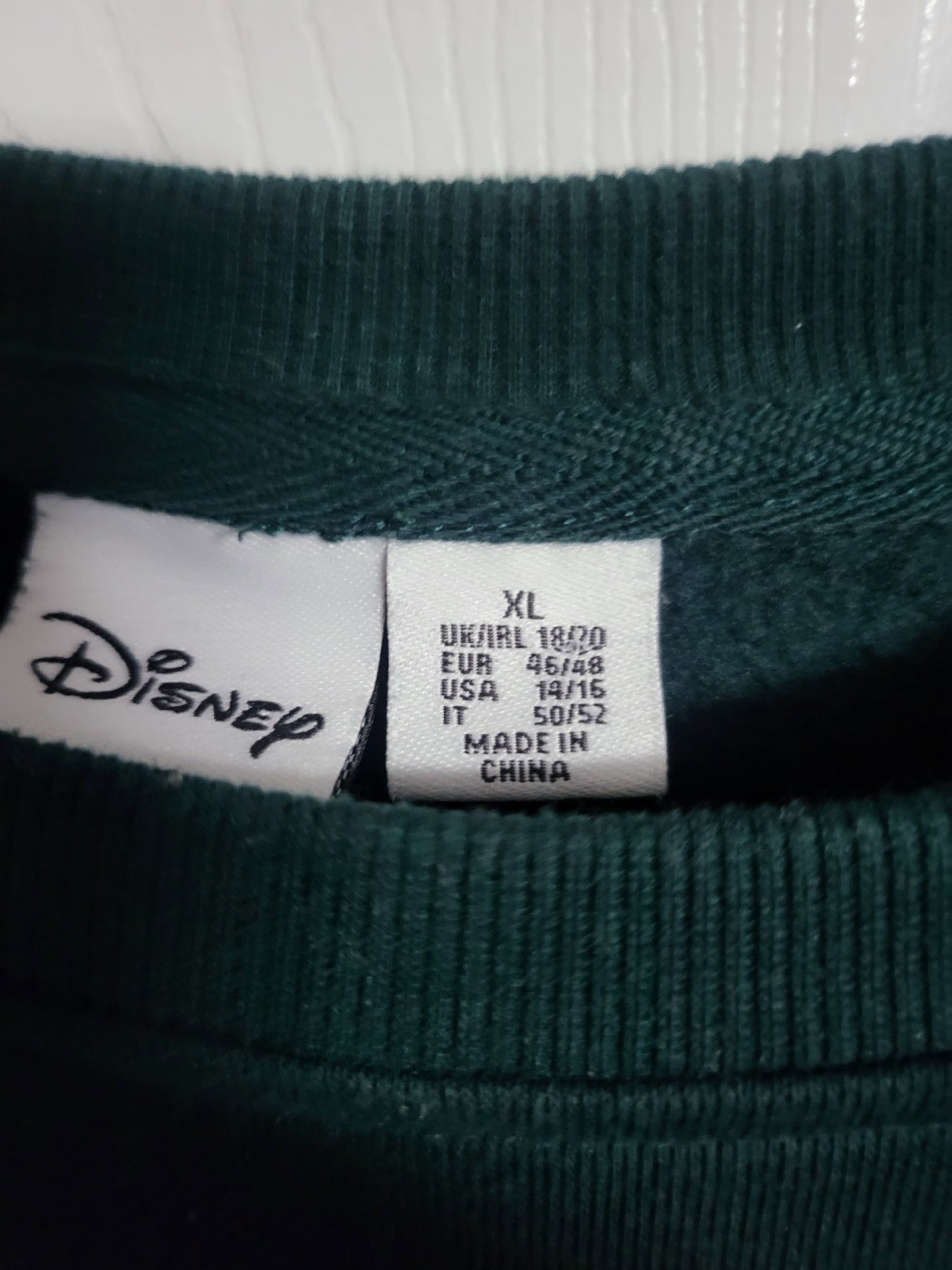 Green Winnie The Pooh Bear Graphic Sweatshirt, Disney, XL, Excellent condition — preloved on SilentSale®