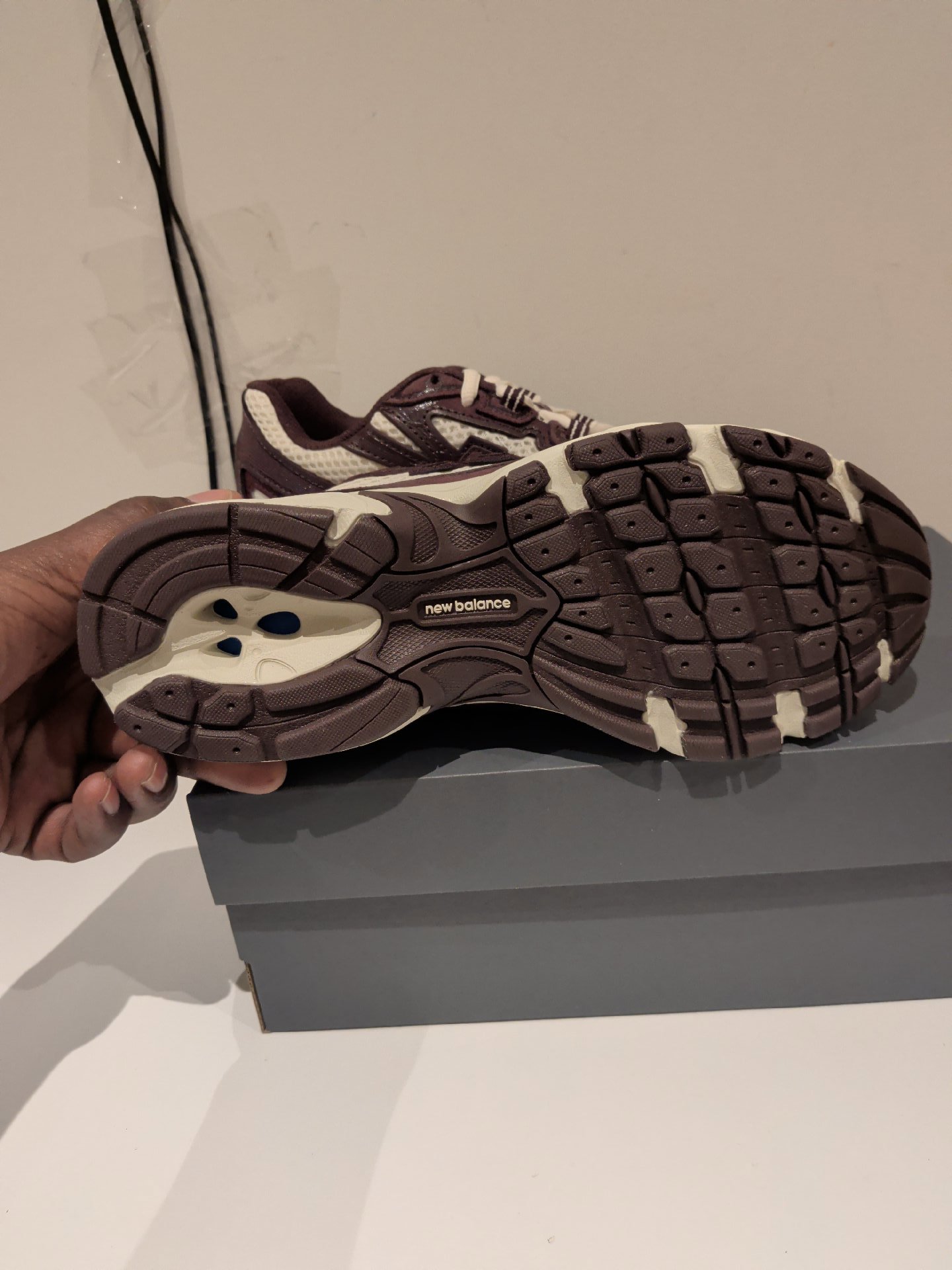 New Balance 7409WP Brown and Cream Trainers – UK 5, New Balance, 5, New condition — preloved on SilentSale®