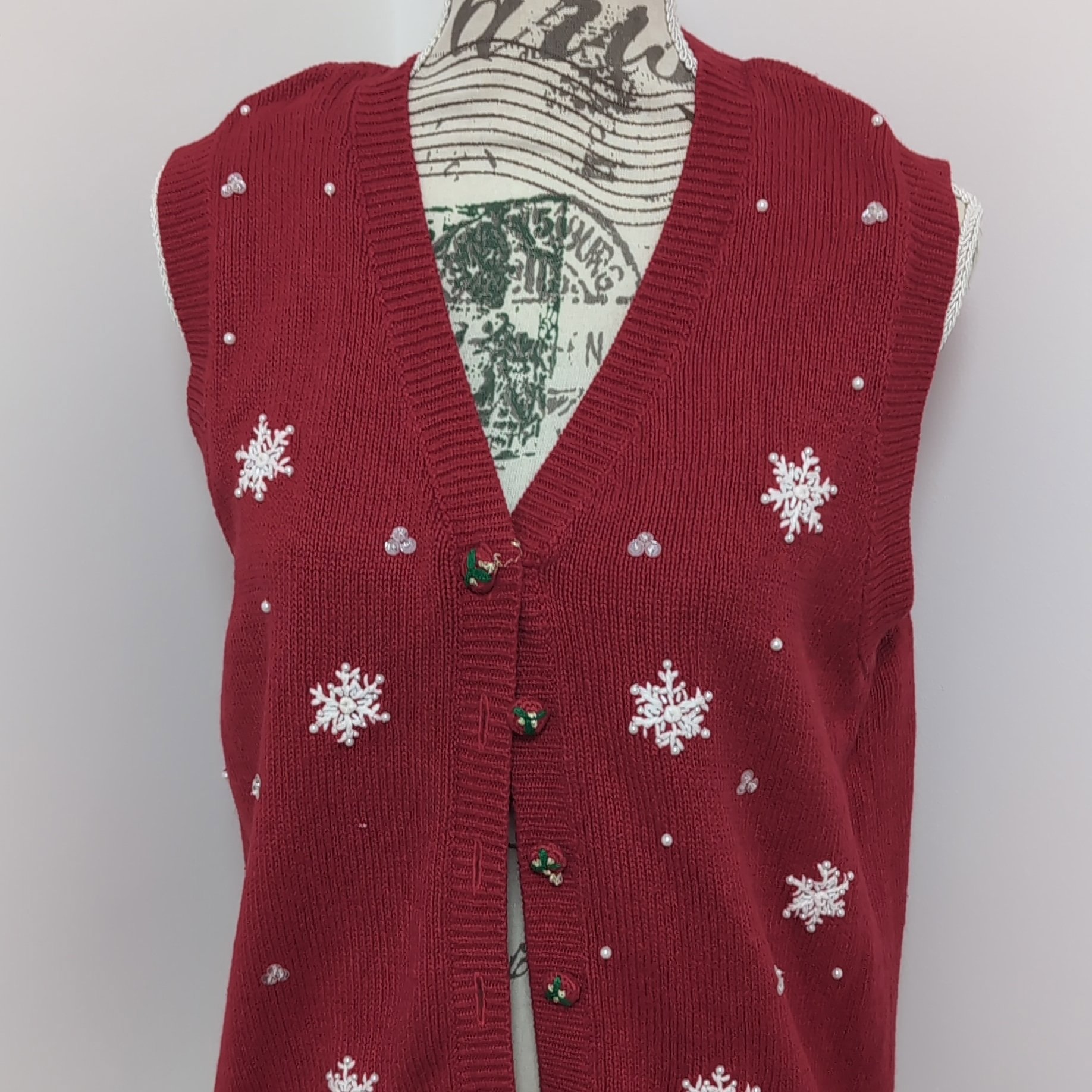 Heirloom Collectibles Red Christmas Snowman Knit Vest – Size M, George, M, Excellent condition — preloved on SilentSale®