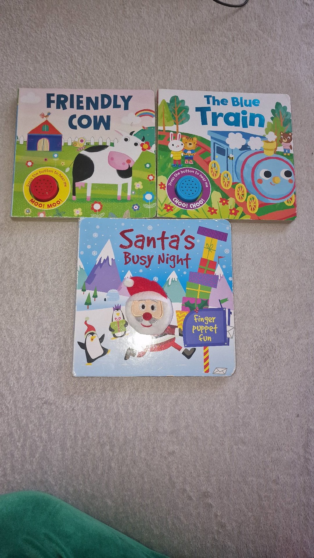 Set of 3 Igloo Books Finger Puppet Board Books, Igloo Books, 2 years, Excellent condition — preloved on SilentSale®