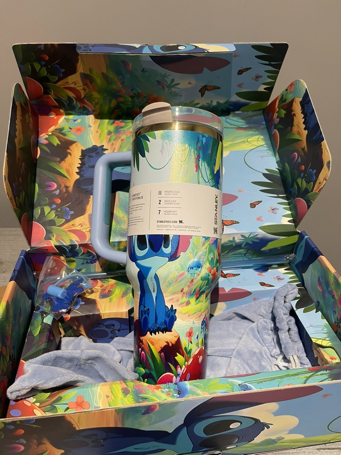 Stanley Stitch Travel Mug with Gift Box, Stanley, One Size, New condition — preloved on SilentSale®