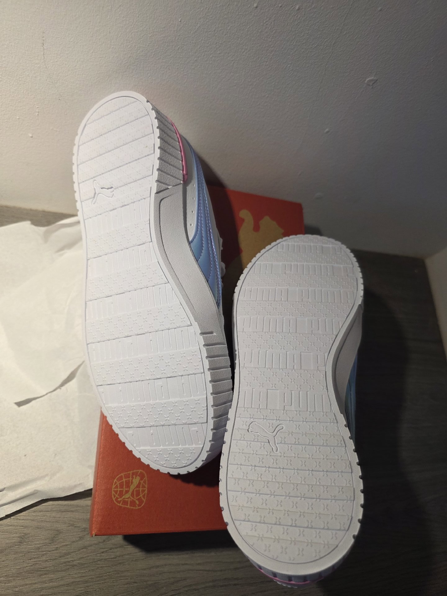 Puma Carina 2.0 Bouncy Sky Jr White Lavender Junior Trainers – UK 5.5, Puma, 5.5, New condition — preloved on SilentSale®