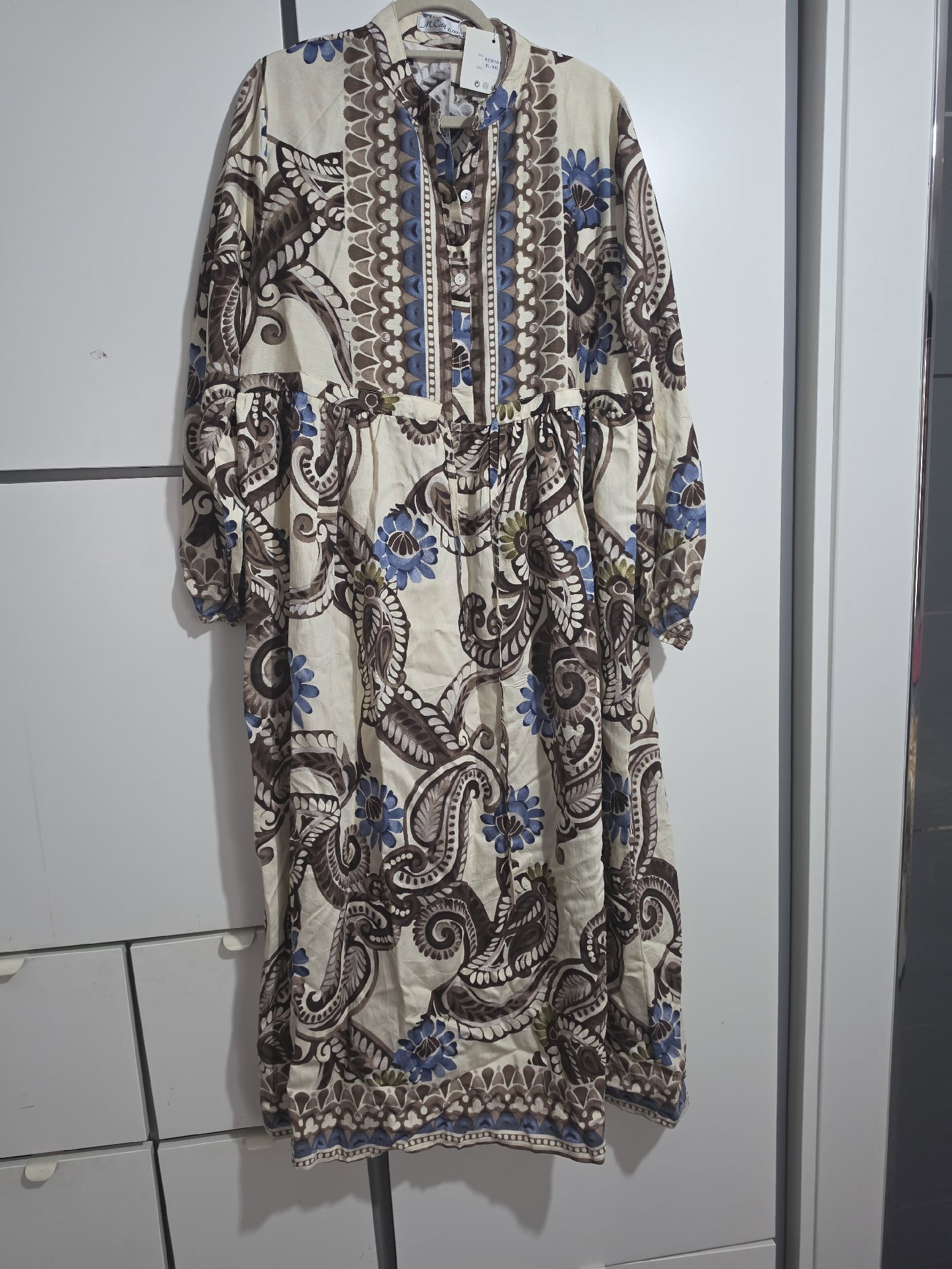 Ladies summer long dress , Unbranded, 18, New condition — preloved on SilentSale®