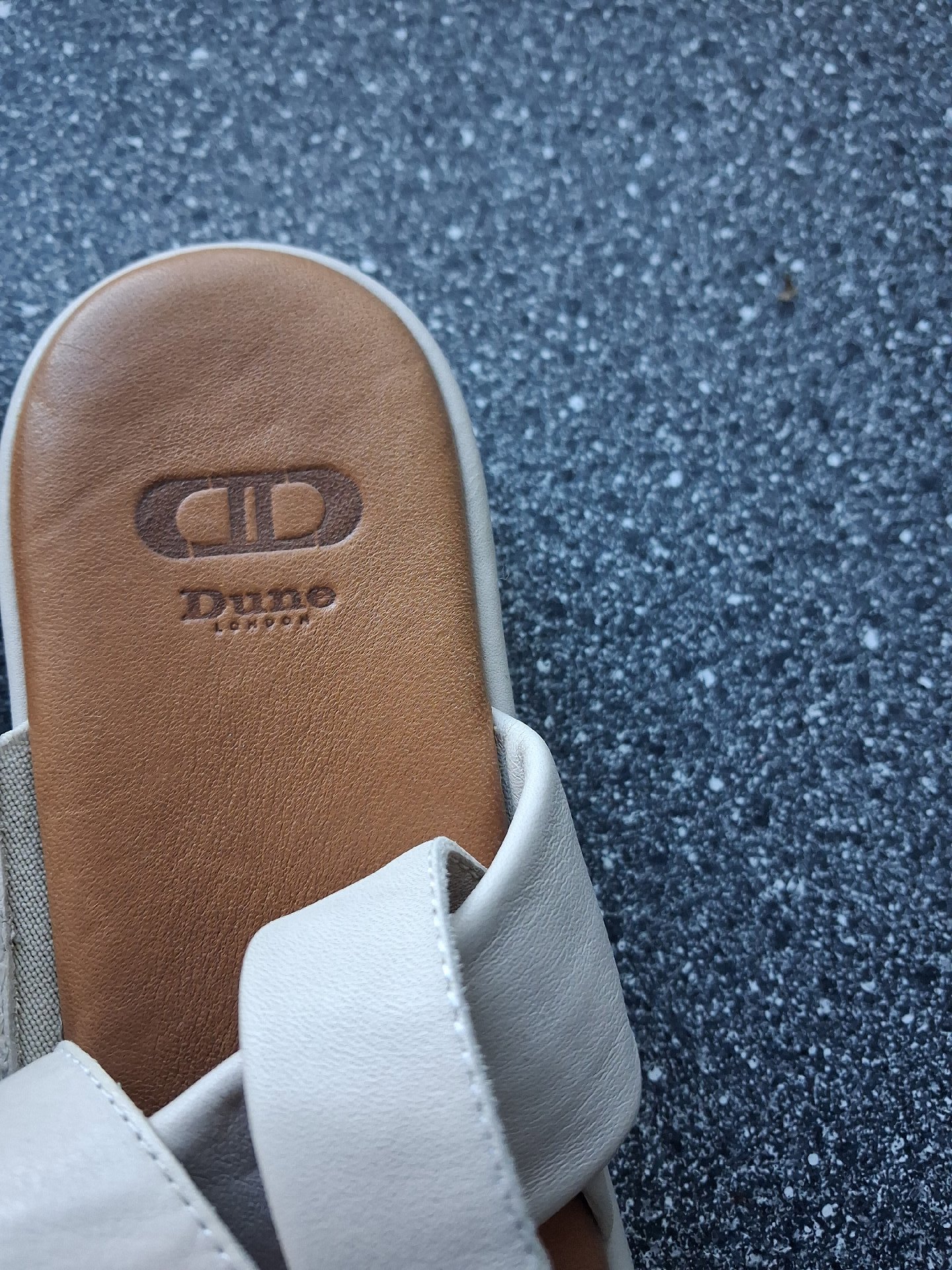 Dune White Leather Platform Sandals – UK 4, Dune, 4, Excellent condition — preloved on SilentSale®