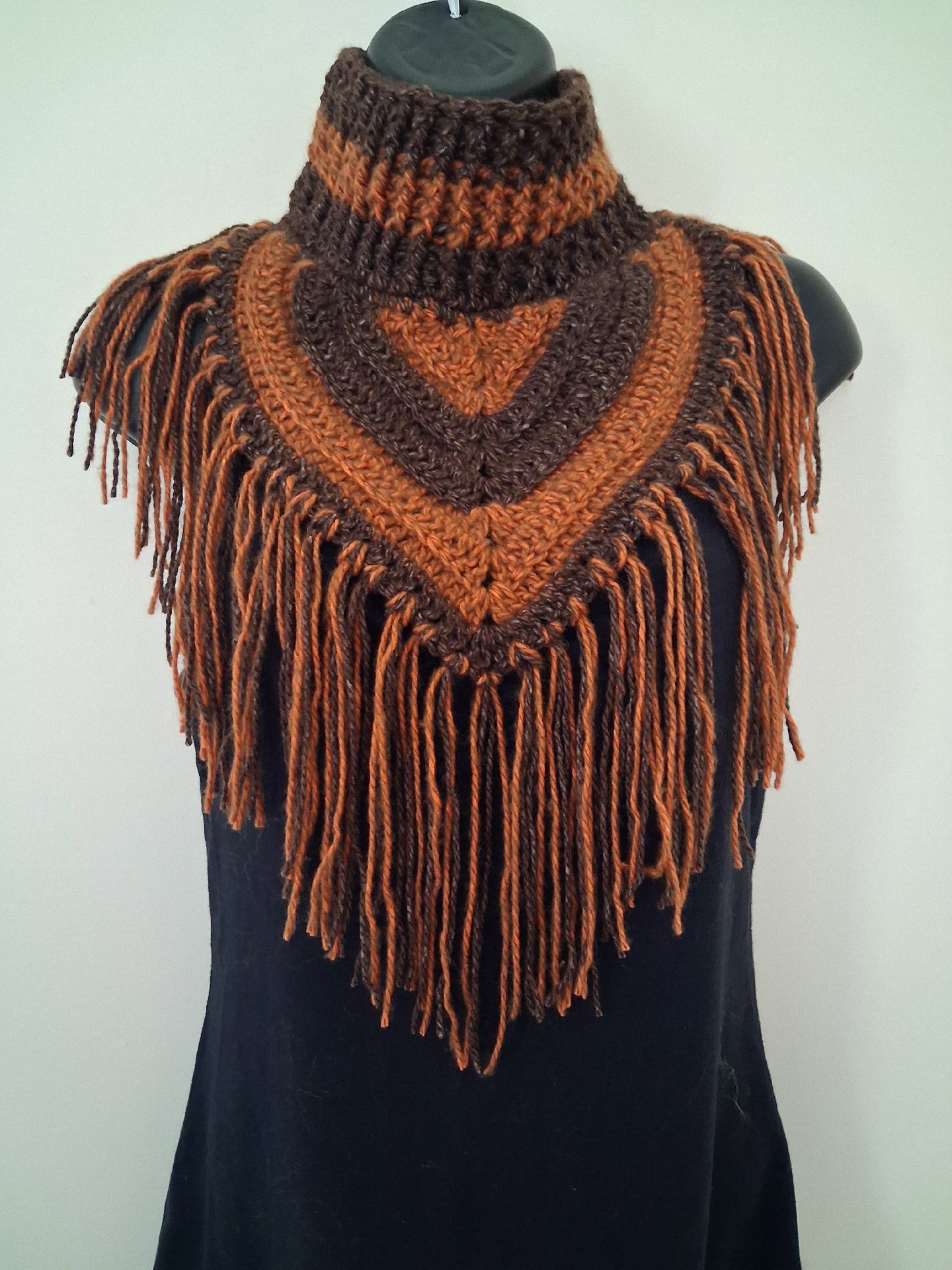 Tassles neck piece, Handmade, One Size, New condition — preloved on SilentSale®