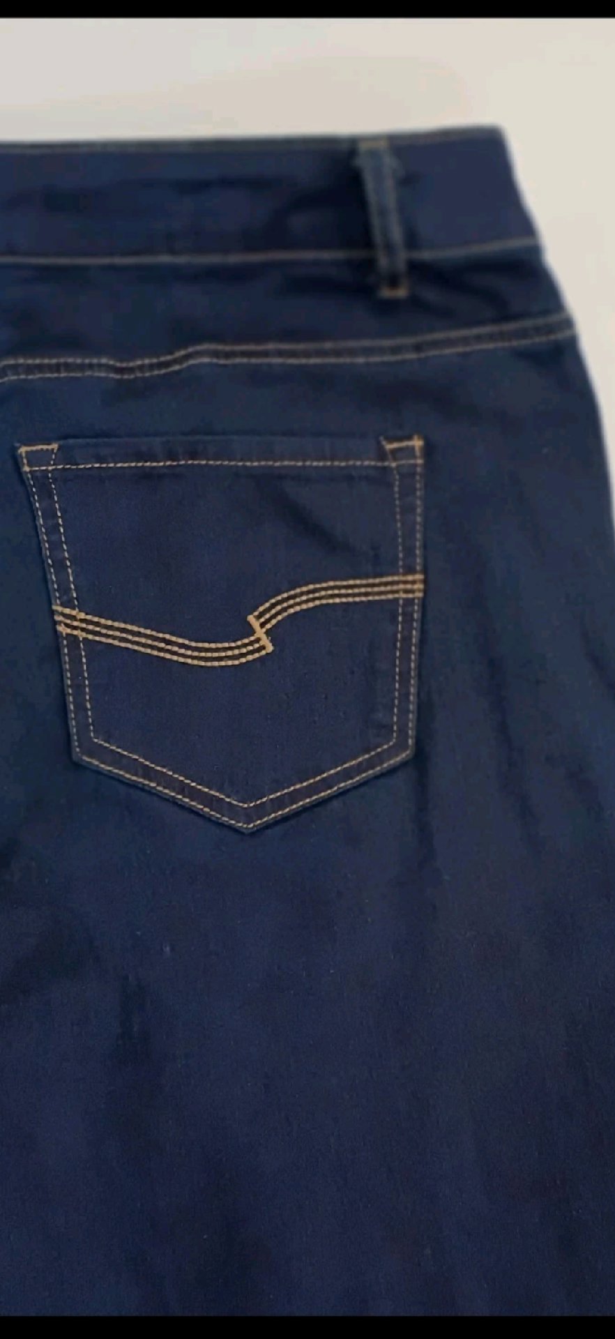 TU Long/L 32 W 34-36 NWOT Contoured-Stretch Fit Jeans, TU, W34 L32, New condition — preloved on SilentSale®