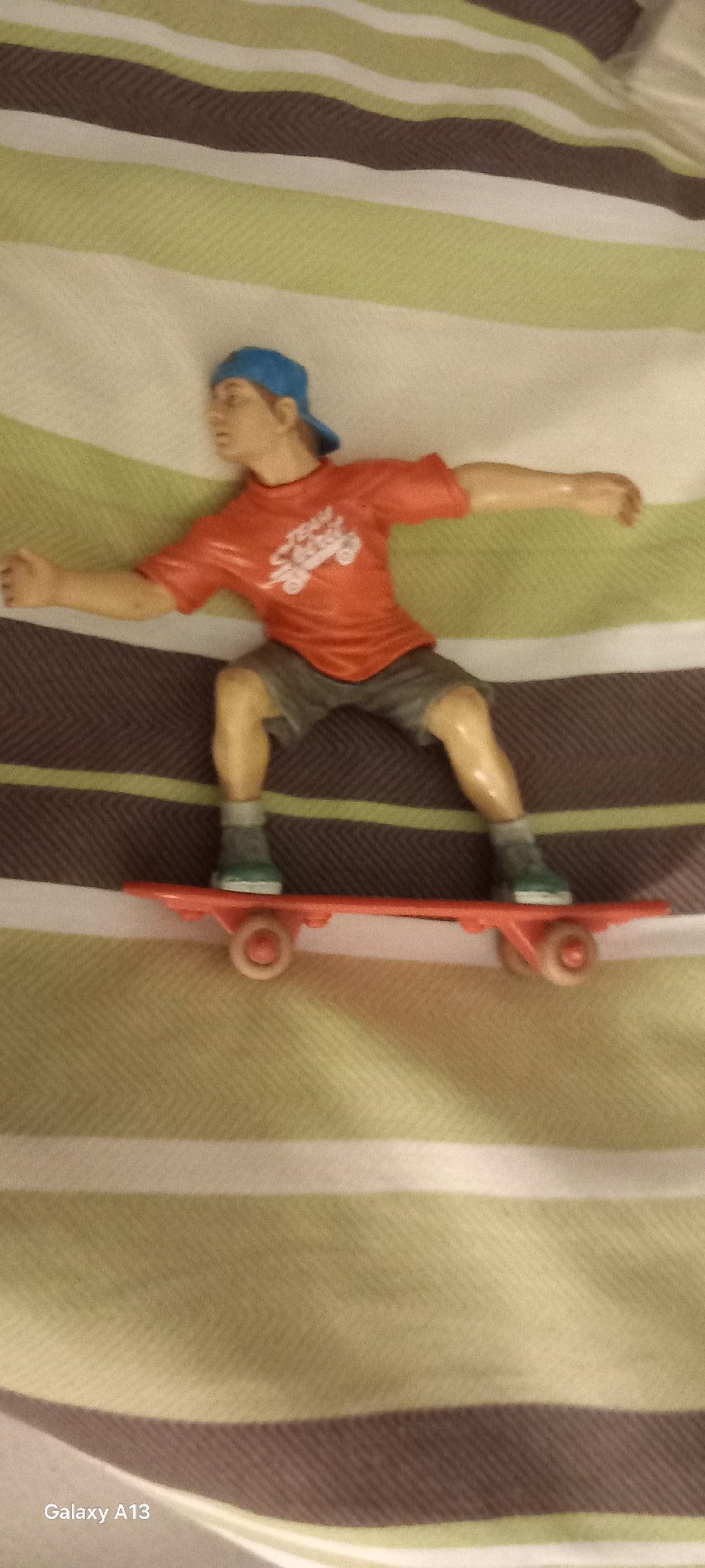 Team Skateboarder Figurine on Red Skateboard, Unbranded, One Size, Excellent condition — preloved on SilentSale®