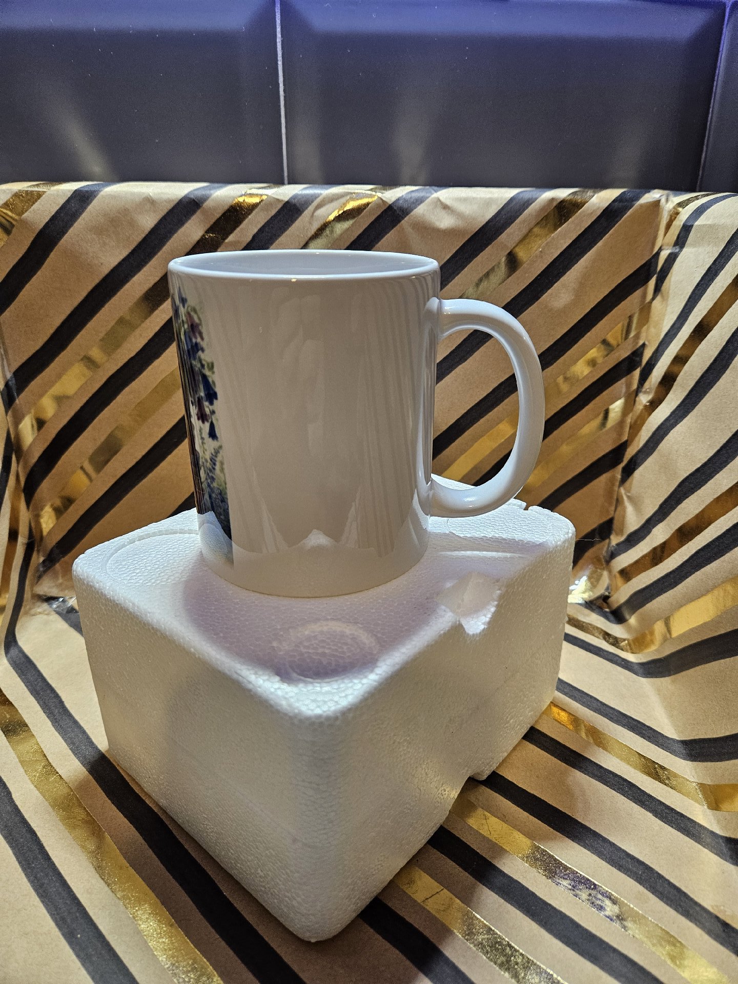 Ceramic Mug with Floral and Teacup Design, Unbranded, One Size, New condition — preloved on SilentSale®