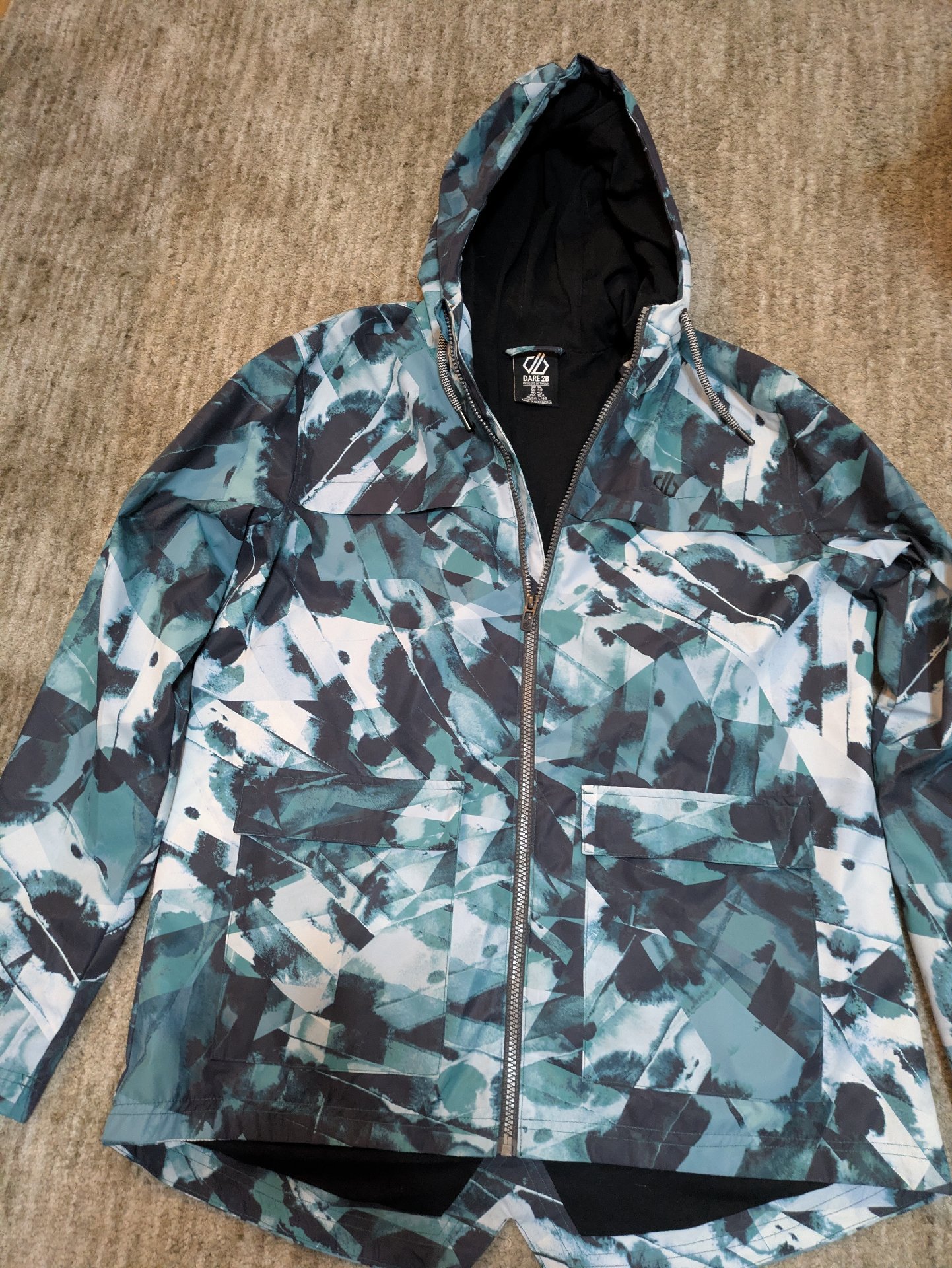 Dare 2b Blue Patterned Waterproof Hooded Jacket – UK 14, Dare 2b, 14, Excellent condition — preloved on SilentSale®