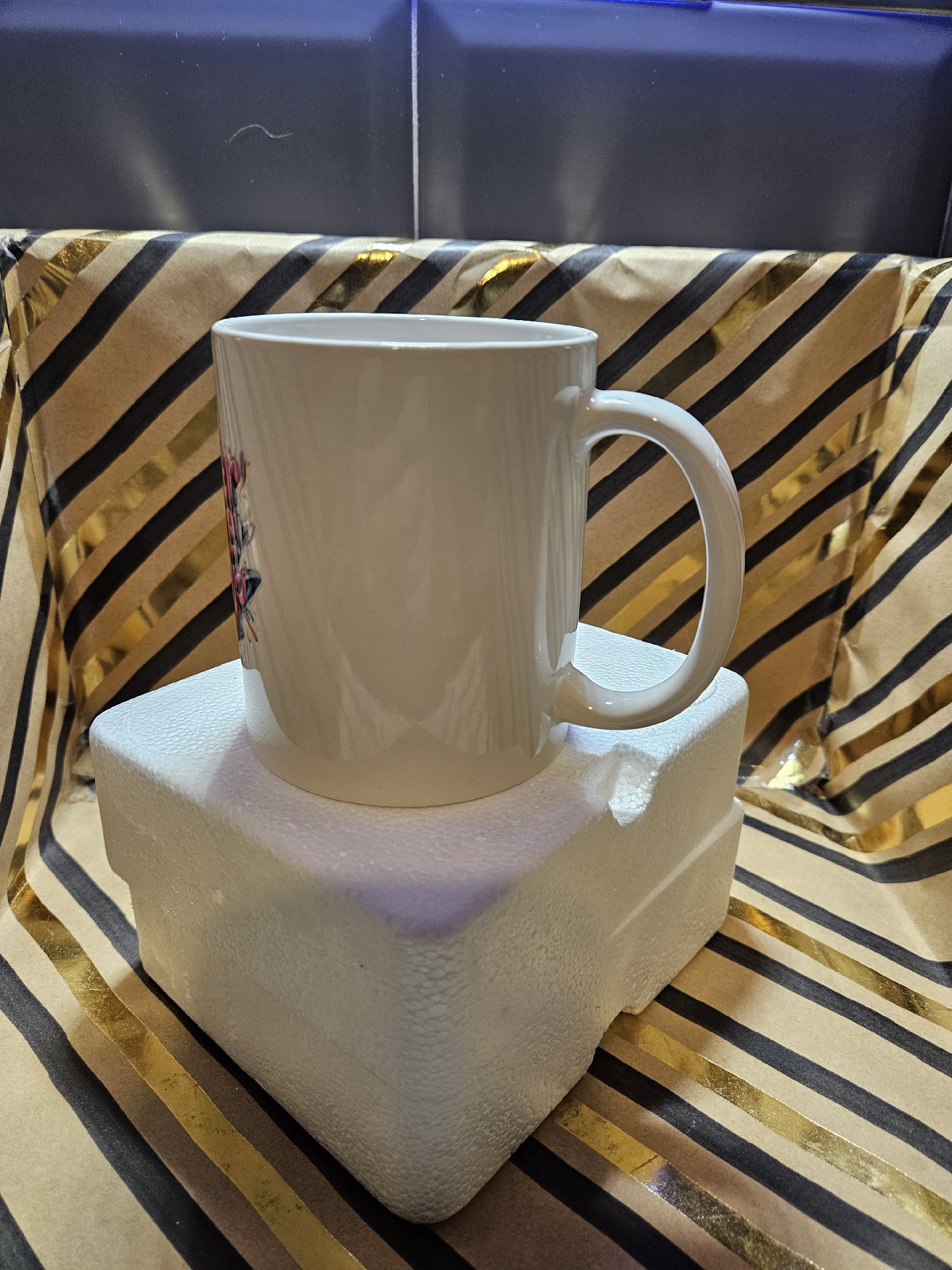 Ceramic Mug with Never Give Up Print, Unbranded, One Size, New condition — preloved on SilentSale®