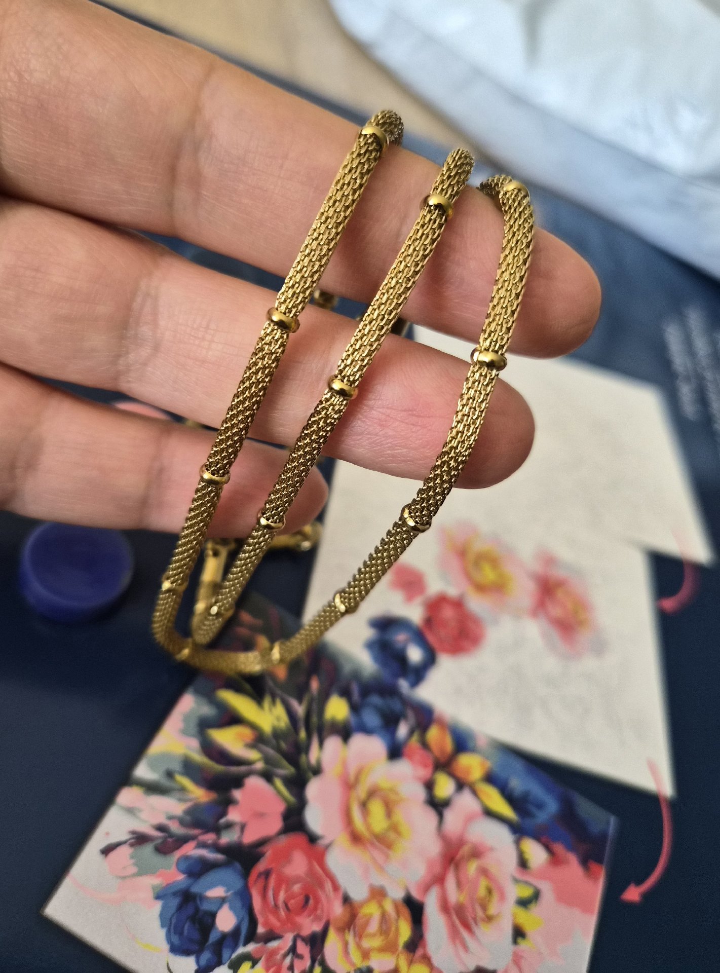Gold Tone Mesh Necklace and Bracelet Set, Unbranded, One Size, New condition — preloved on SilentSale®