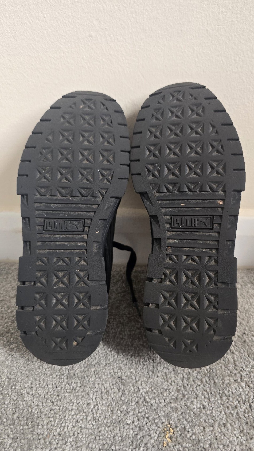 Puma Mayze Classic Women’s Trainers UK 4 Black, Puma, 4, Good condition — preloved on SilentSale®