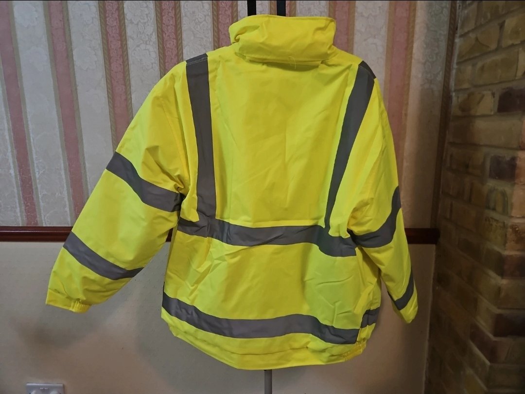 Bomber Jacket Yellow size XL , Hi-Light, XL, New condition — preloved on SilentSale®