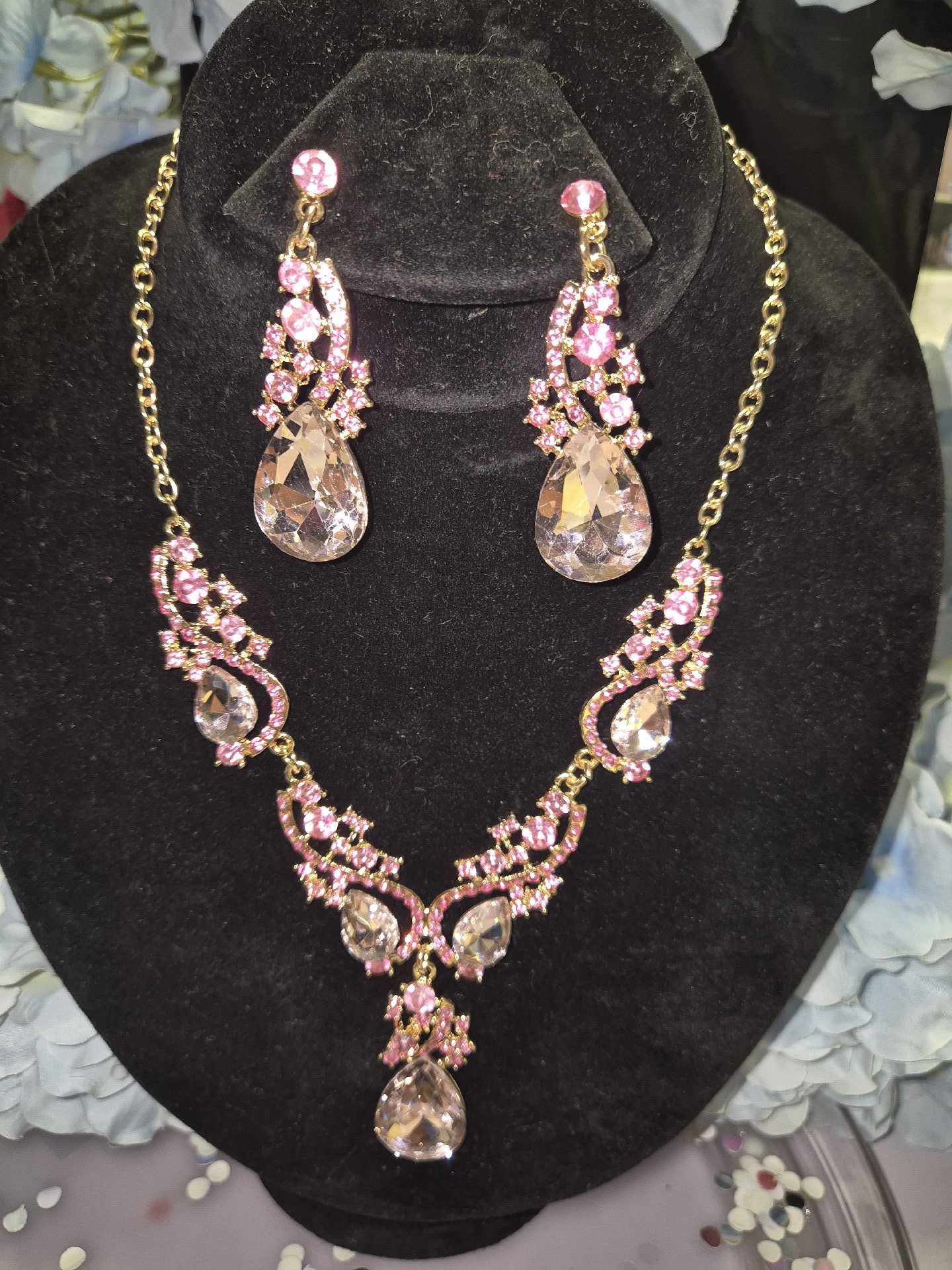 Jewellery Set , Unbranded, One Size, Excellent condition — preloved on SilentSale®
