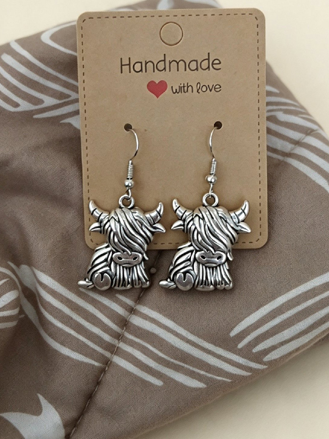 Handmade Silver Tone Highland Cow Drop Earrings, Other, A, New condition — preloved on SilentSale®