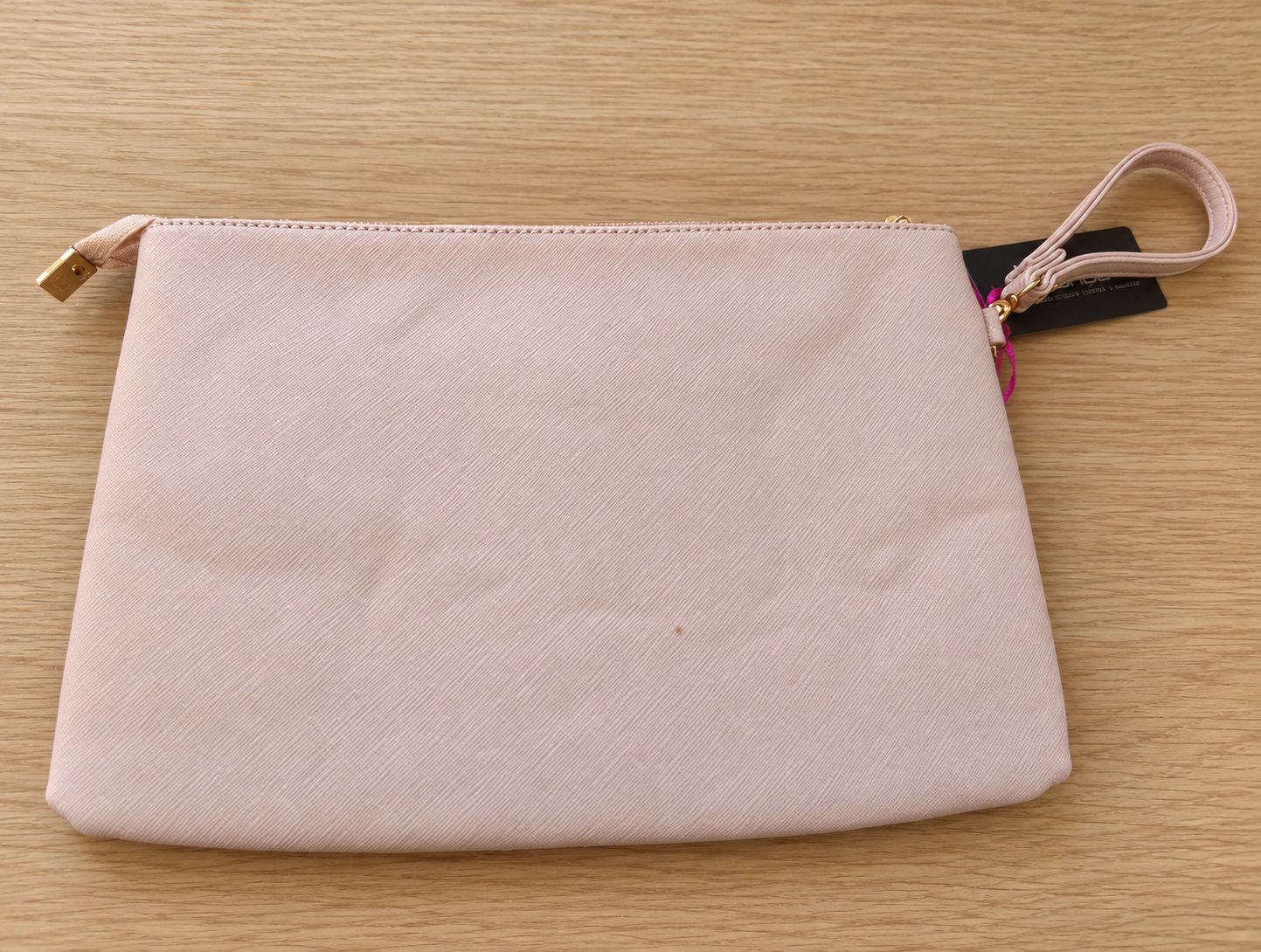 Boohoo Pink Wristlet Clutch Bag, Boohoo, Clutch, New condition — preloved on SilentSale®