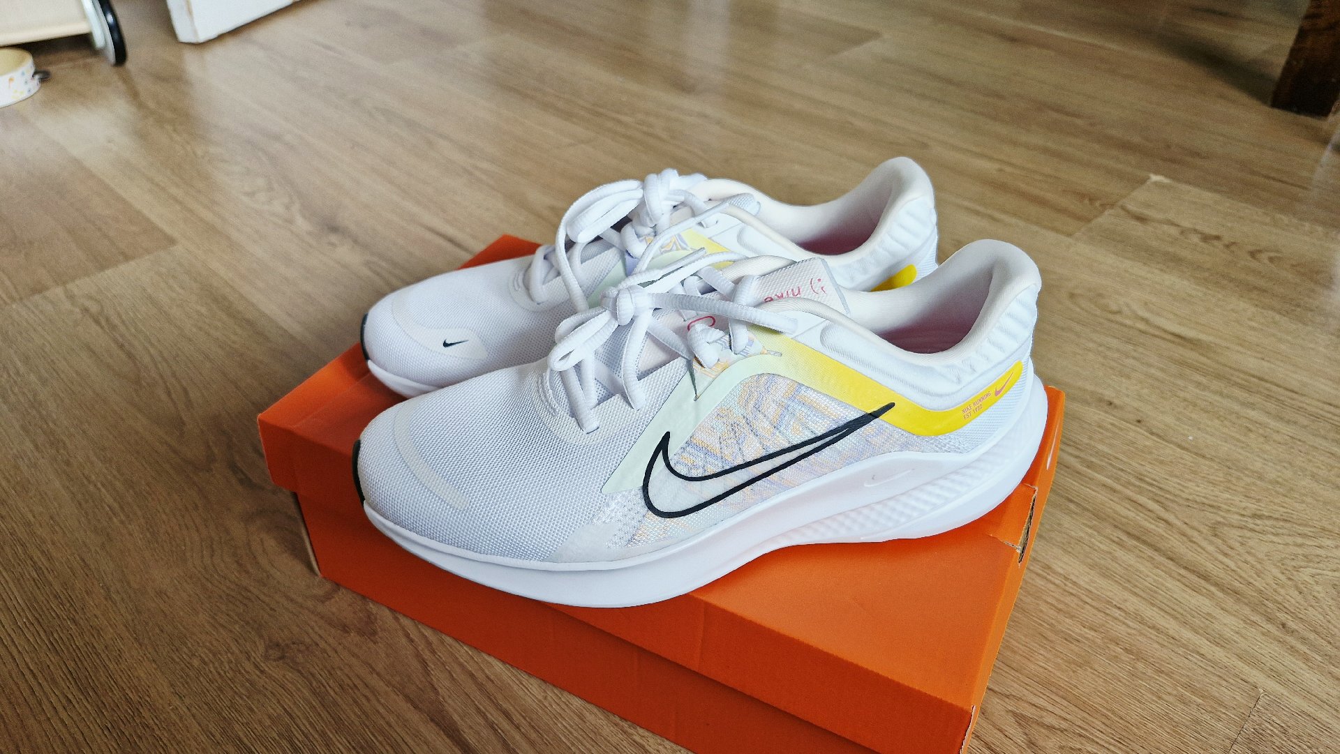 White Nike Women's Quest 5 PRM (Premium) Running Trainers New Size Uk 7.5 EU 42, Nike, 7.5, New condition — preloved on SilentSale®