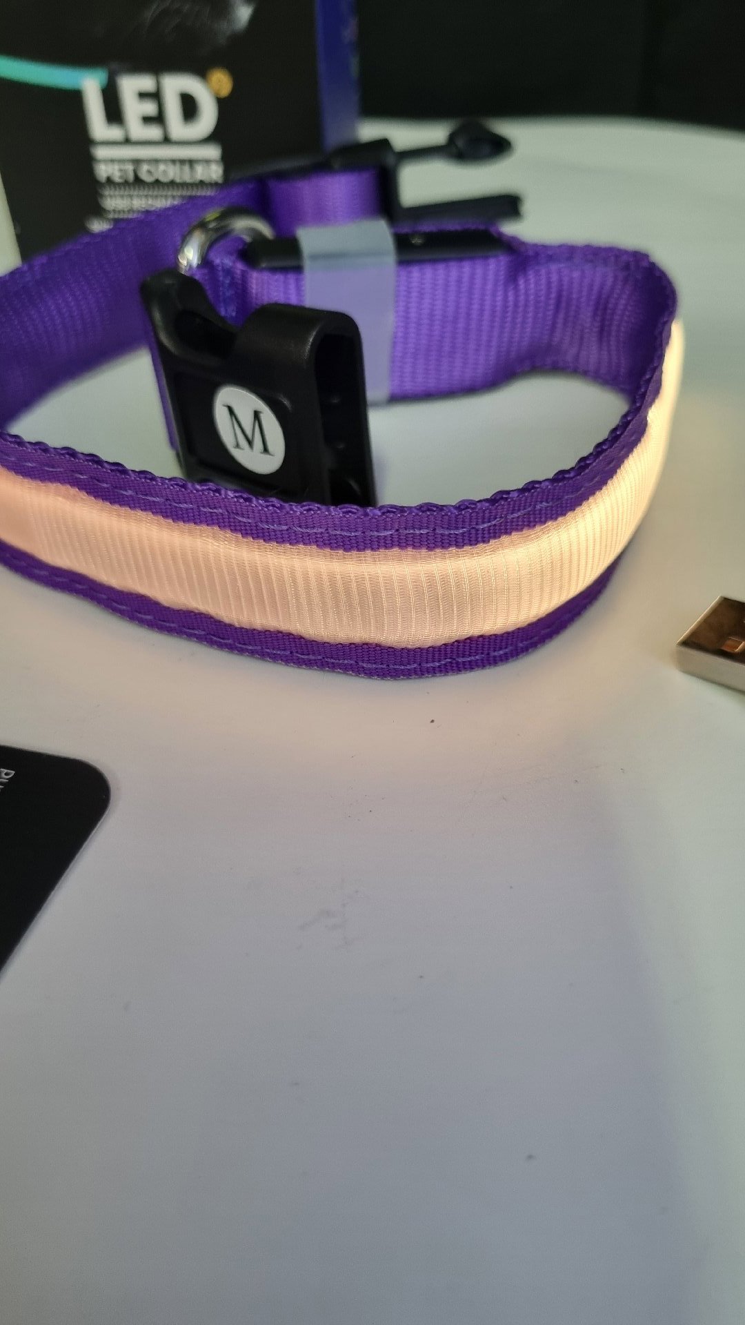 Led pet collar, rechargeable   multicolour size M, PcEoTllar, M, New condition — preloved on SilentSale®