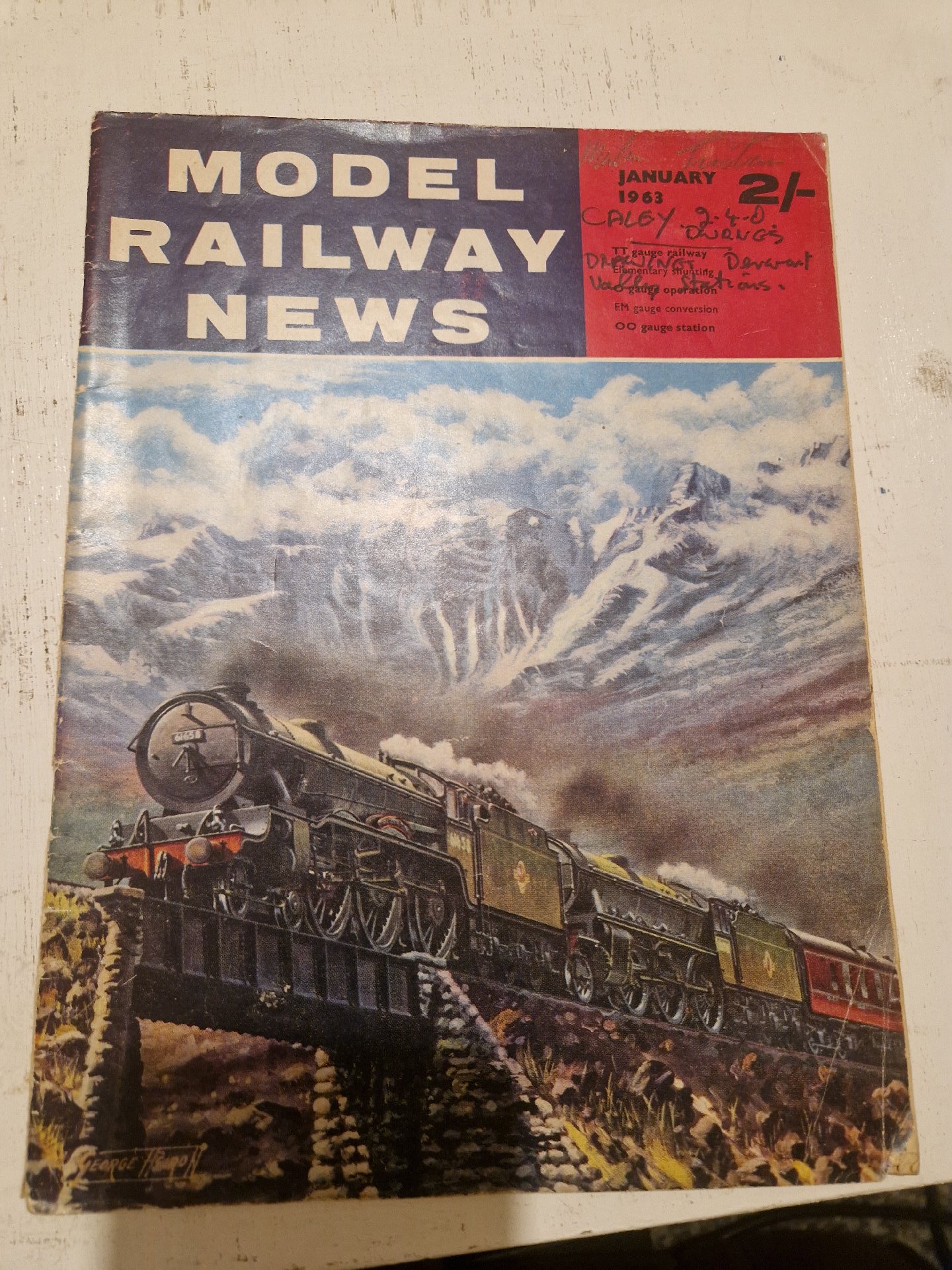 Model Railway News magazine, January 1963 issue, Unbranded, Paperback, Excellent condition — preloved on SilentSale®