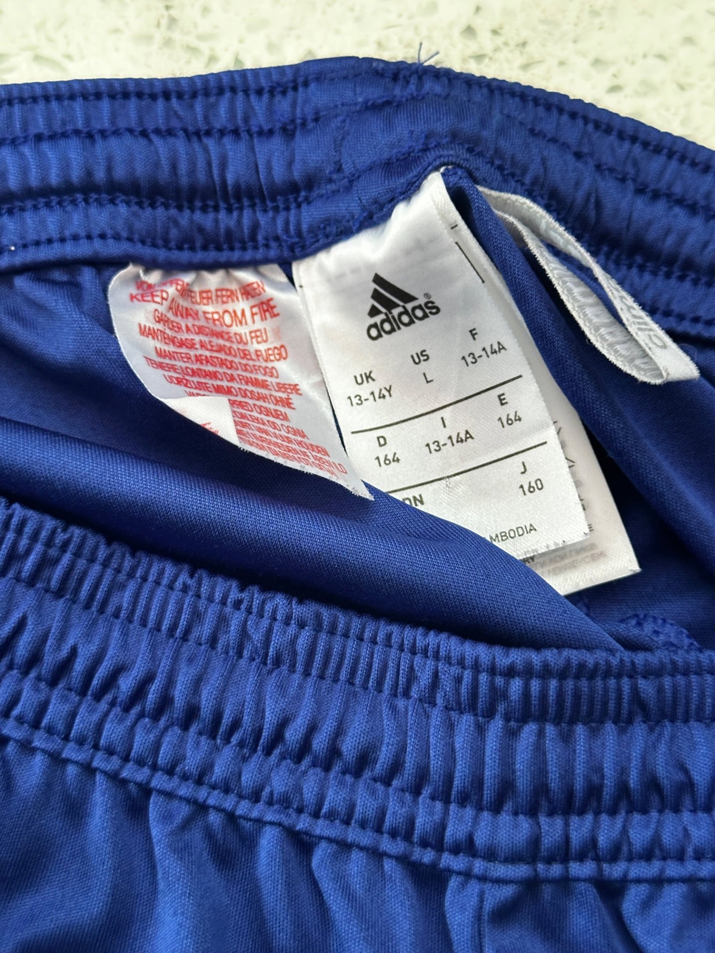 Chelsea training kit Youth, Adidas, 13-14 years, Fair condition — preloved on SilentSale®