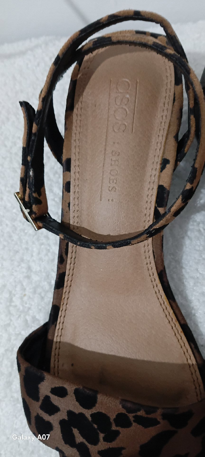 Leopard Print Block Heel Sandals – Size 5, Sos Shoes, 5, Excellent condition — preloved on SilentSale®