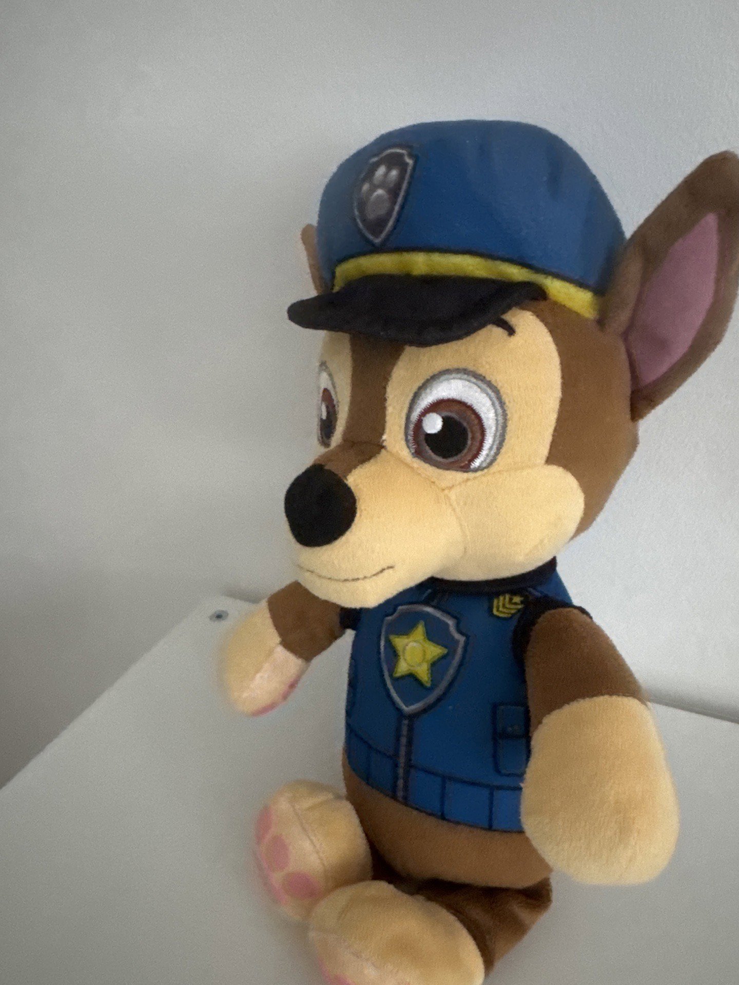  Used Paw Patrol Chase Plush Soft Toy, Paw Patrol, One Size, Good condition — preloved on SilentSale®