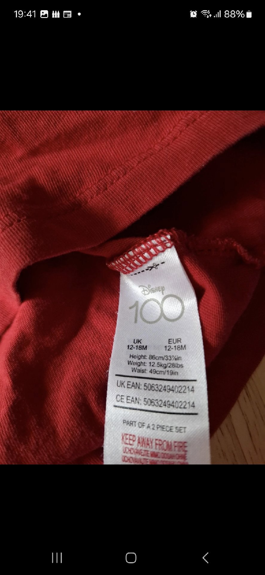 Disney Red Mickey Mouse Little Helper Christmas Top – Age 18-24M, Disney, 18-24 months, Excellent condition — preloved on SilentSale®