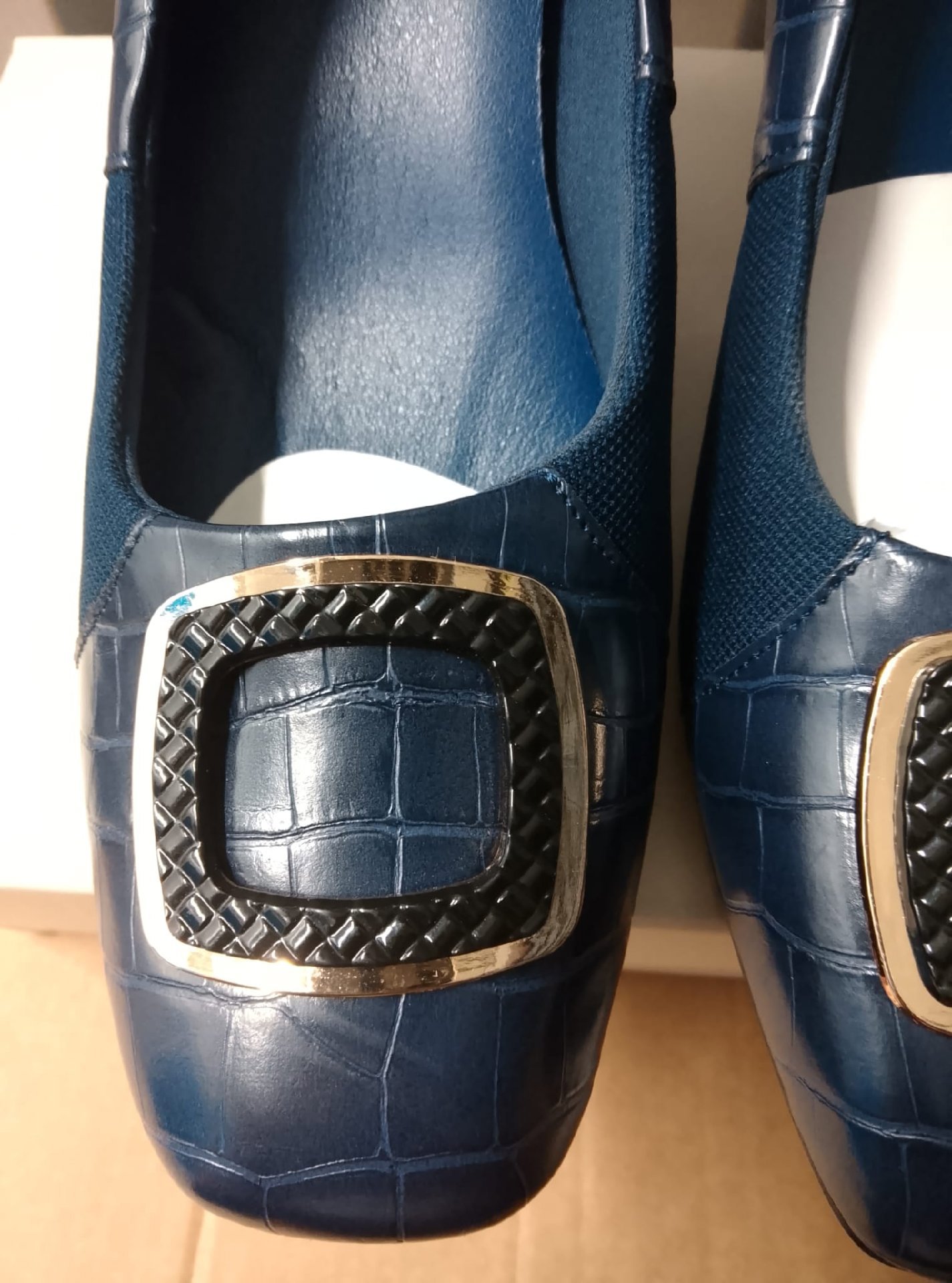 Benassal Blue Croc Effect Buckle Detail Heels – UK 10, Benassal, 10, New condition — preloved on SilentSale®